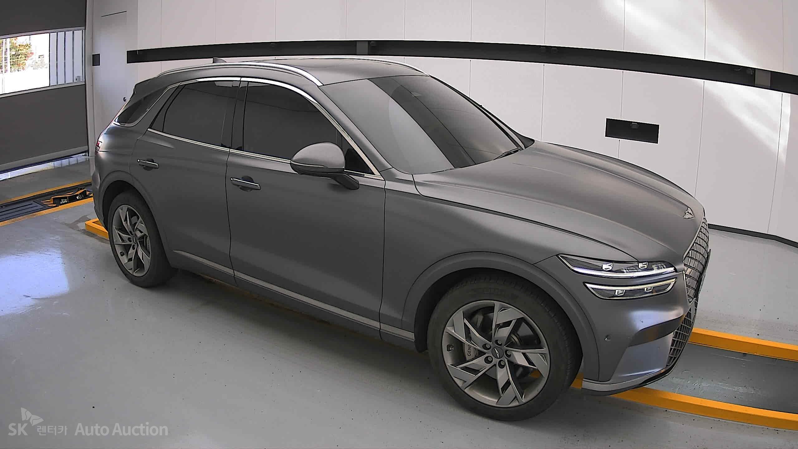 2022 - genesis egv70