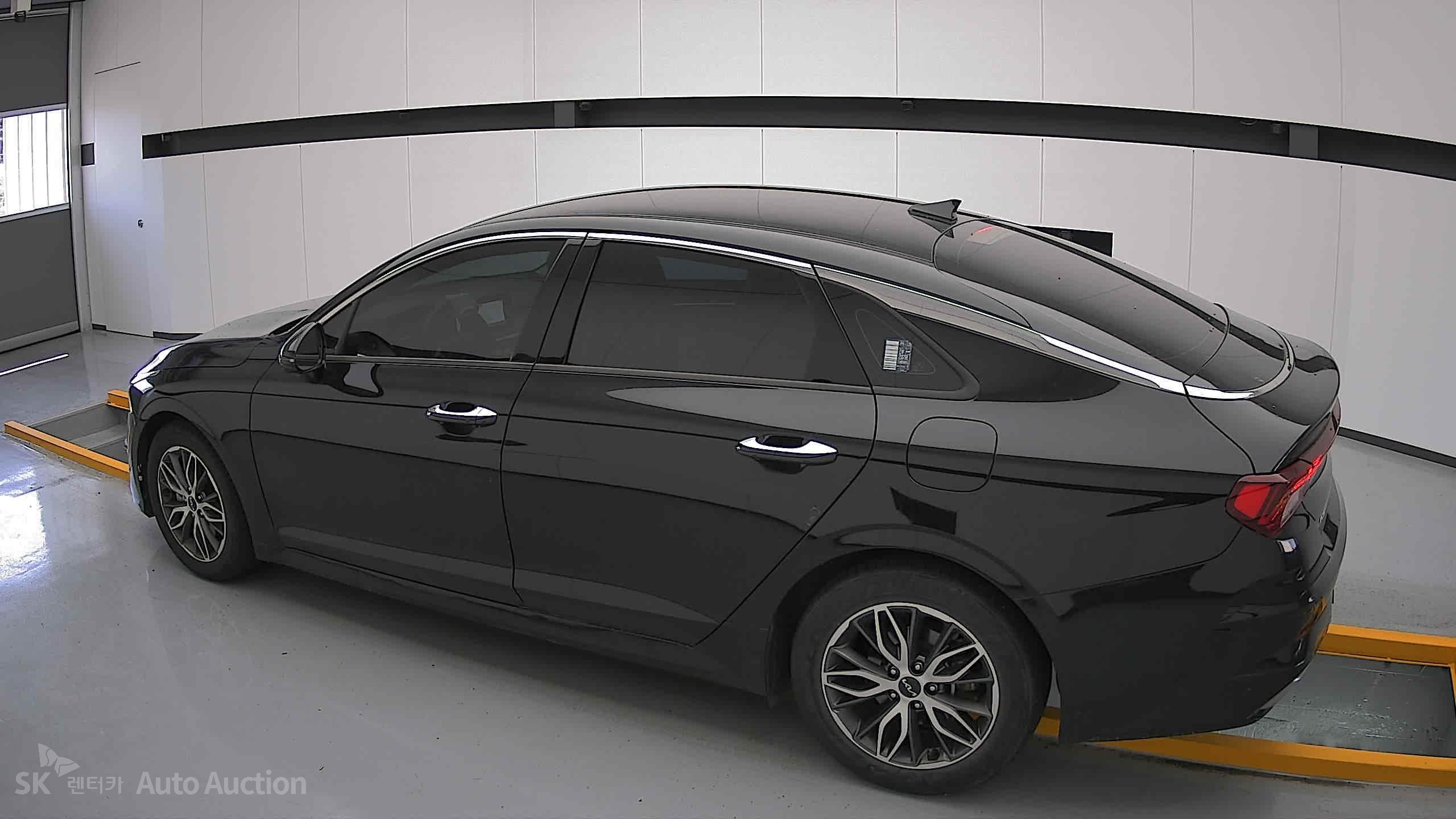2023 - kia k5