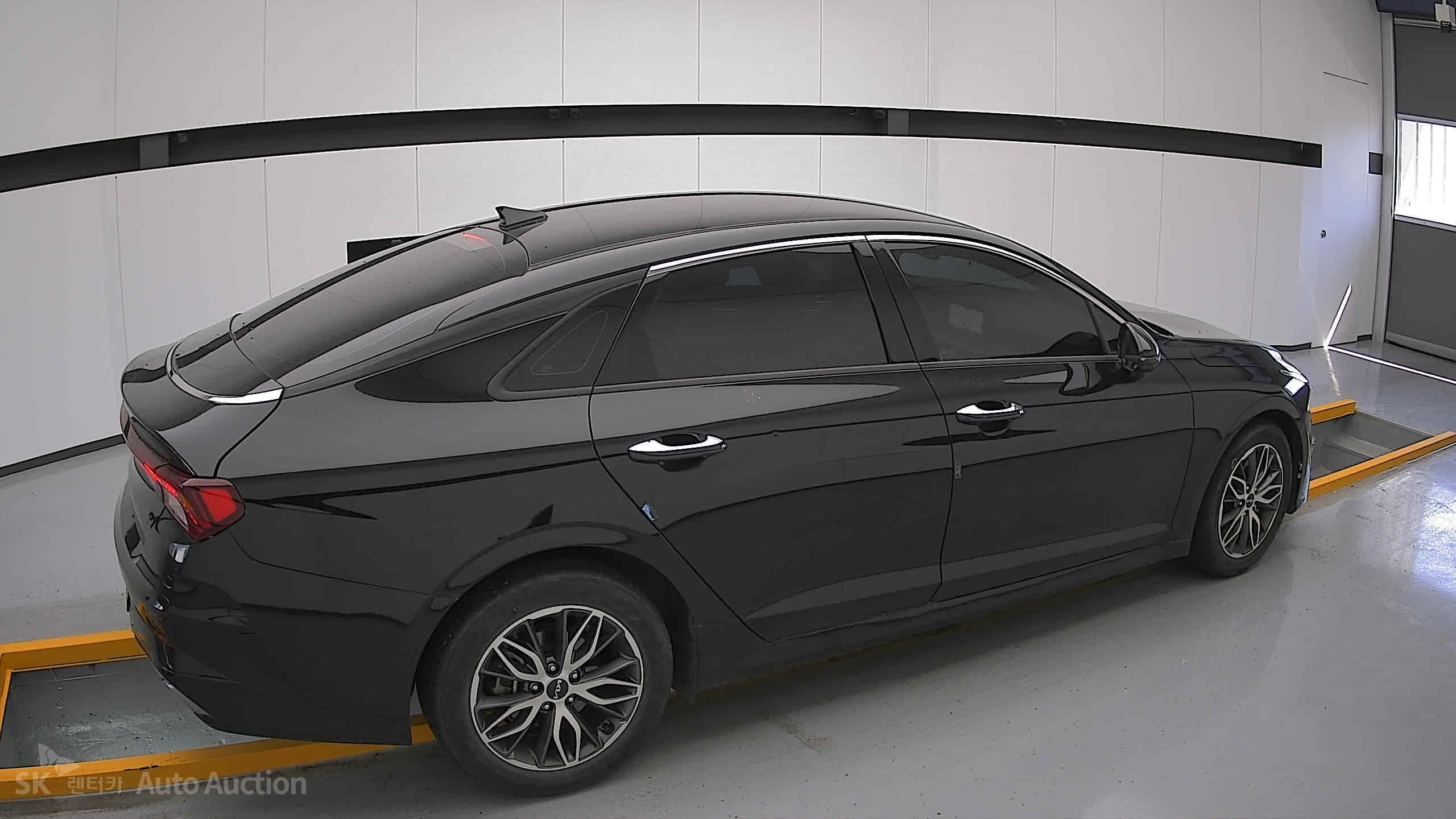 2023 - kia k5