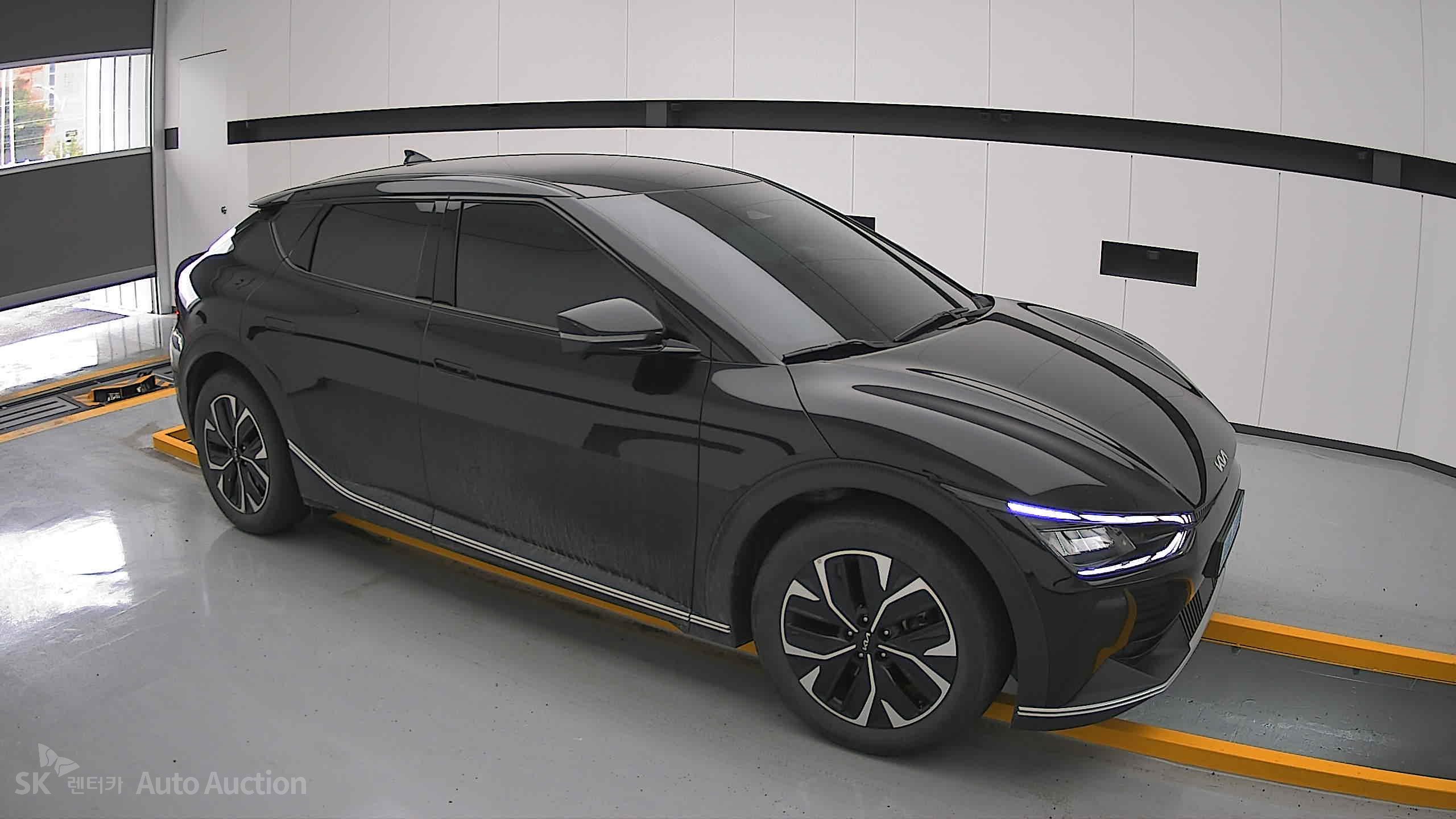 2022 - kia ev6