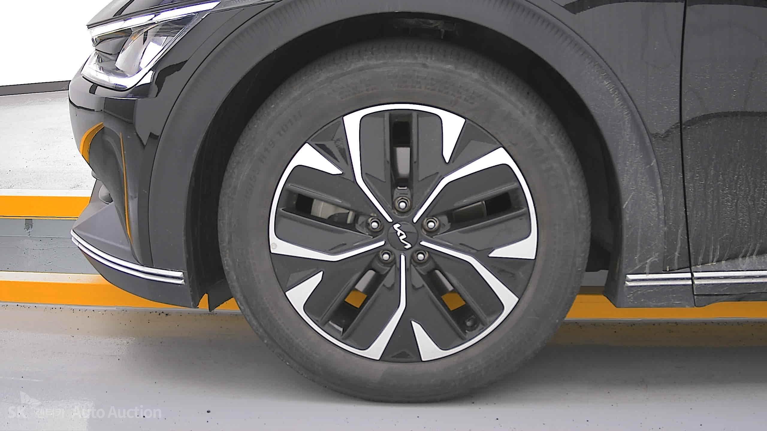2022 - kia ev6