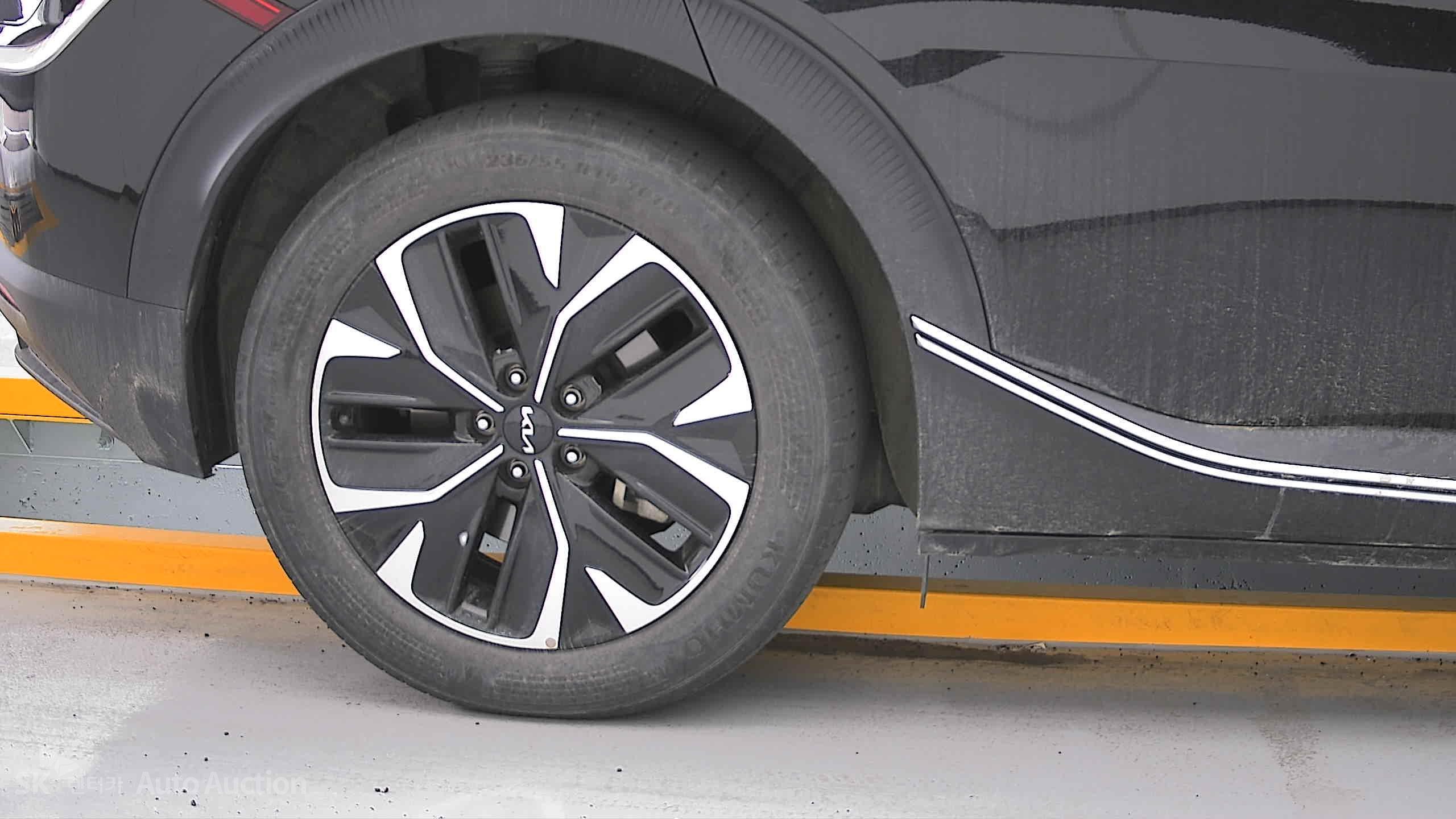 2022 - kia ev6