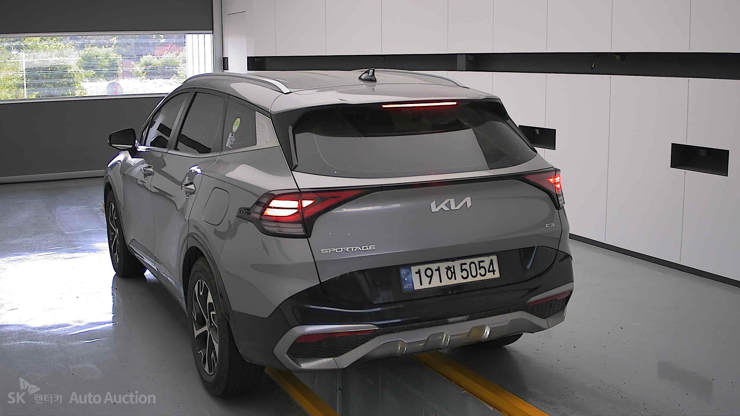 2022 - kia sportage