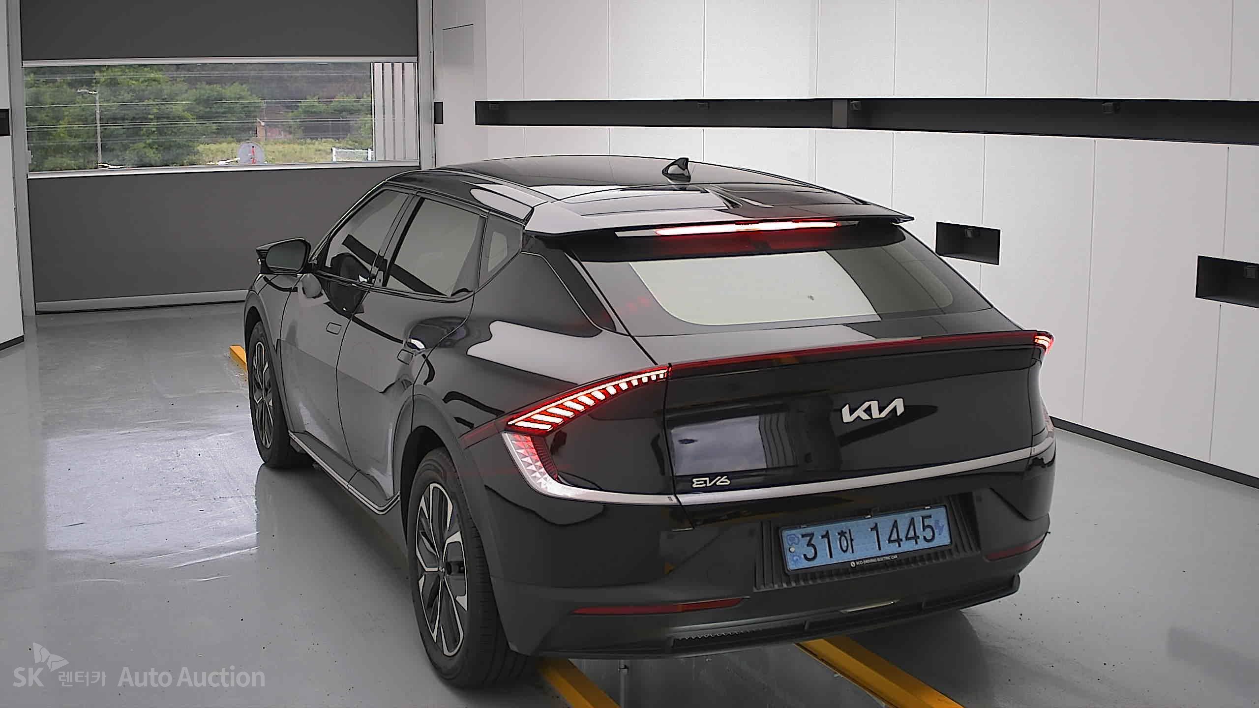 2022 - kia ev6