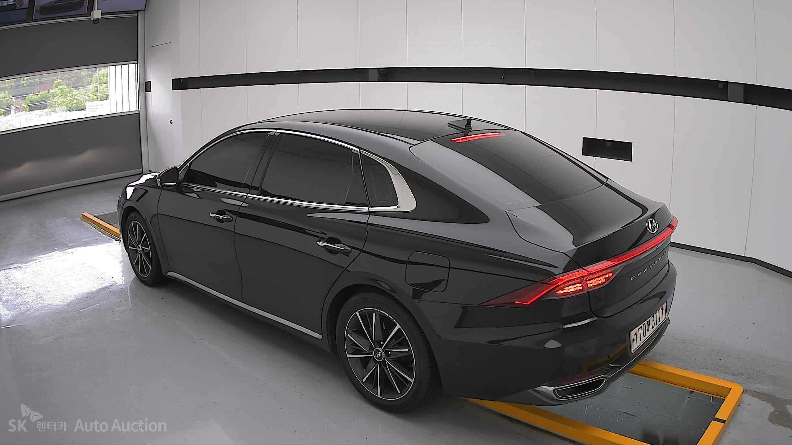 2021 - hyundai grandeur