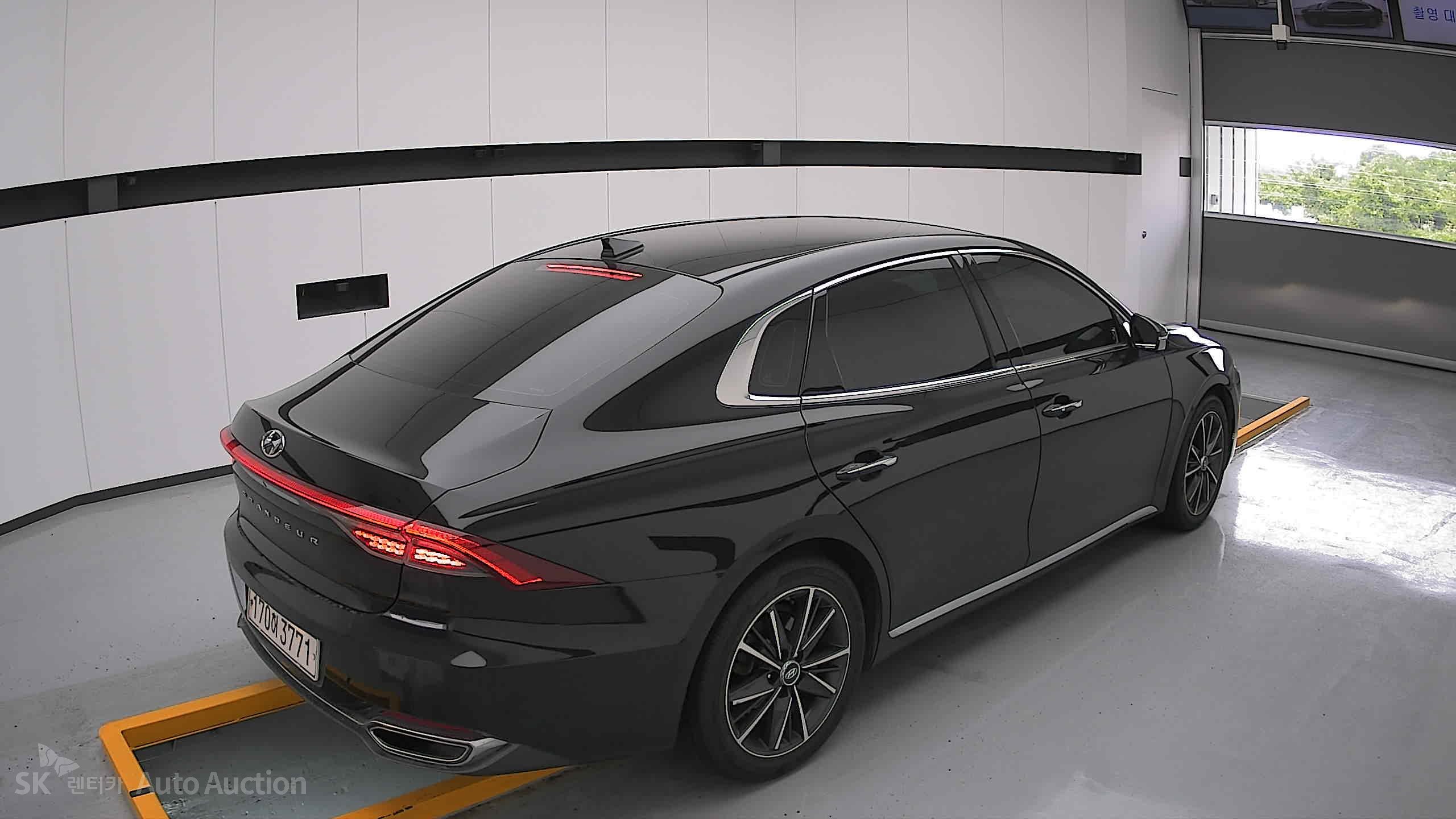 2021 - hyundai grandeur
