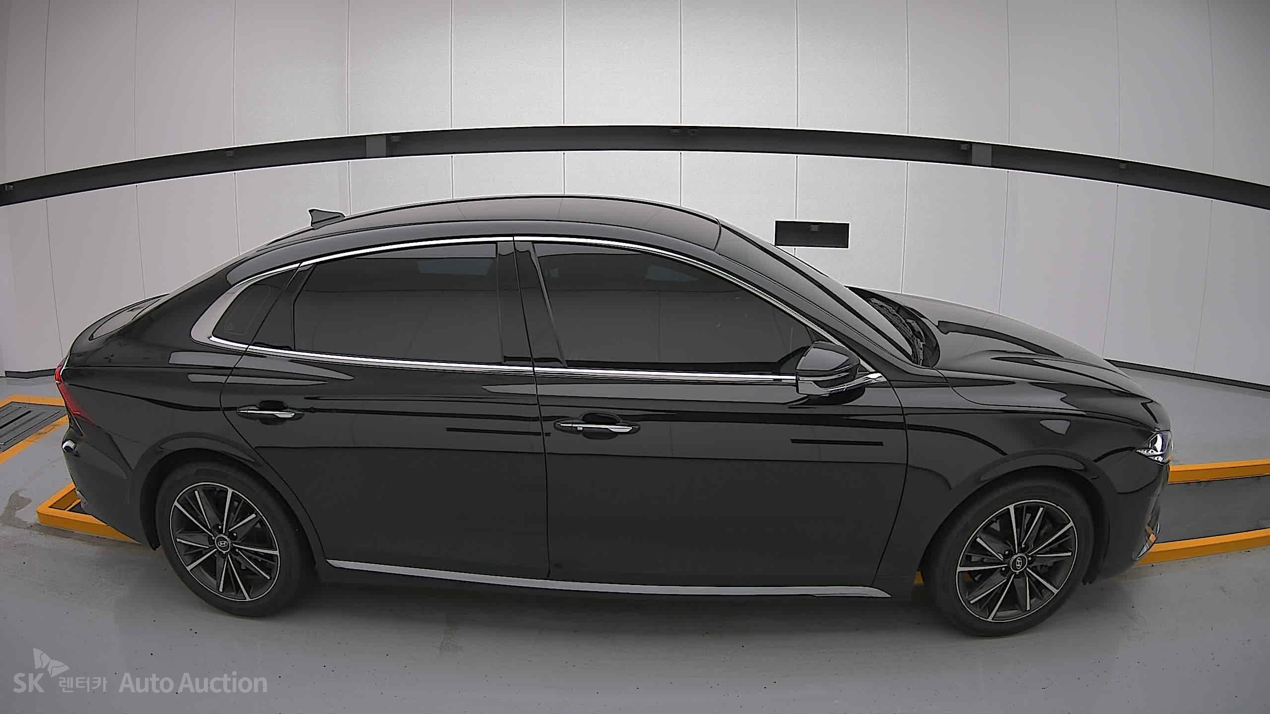 2021 - hyundai grandeur