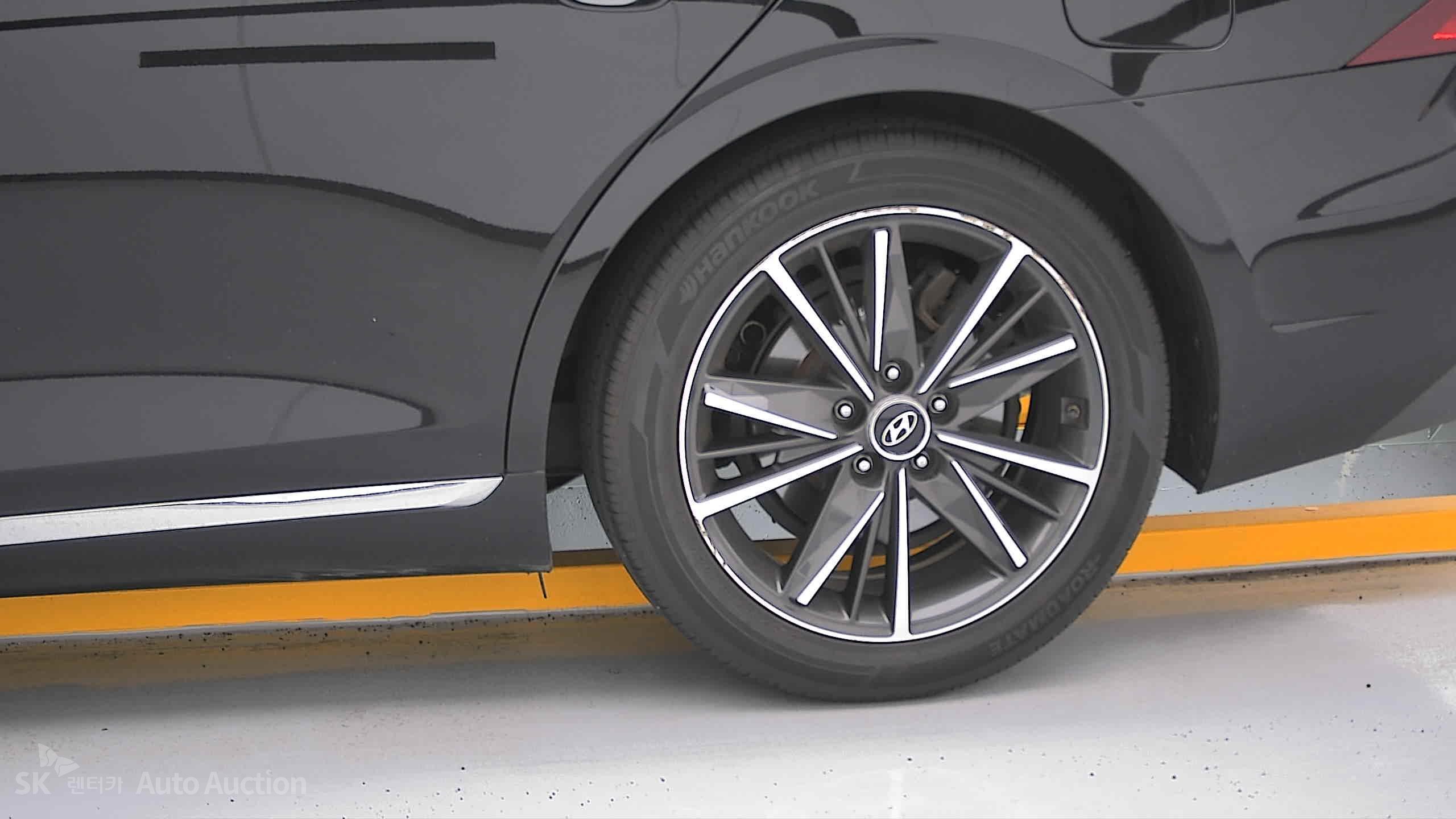 2021 - hyundai grandeur