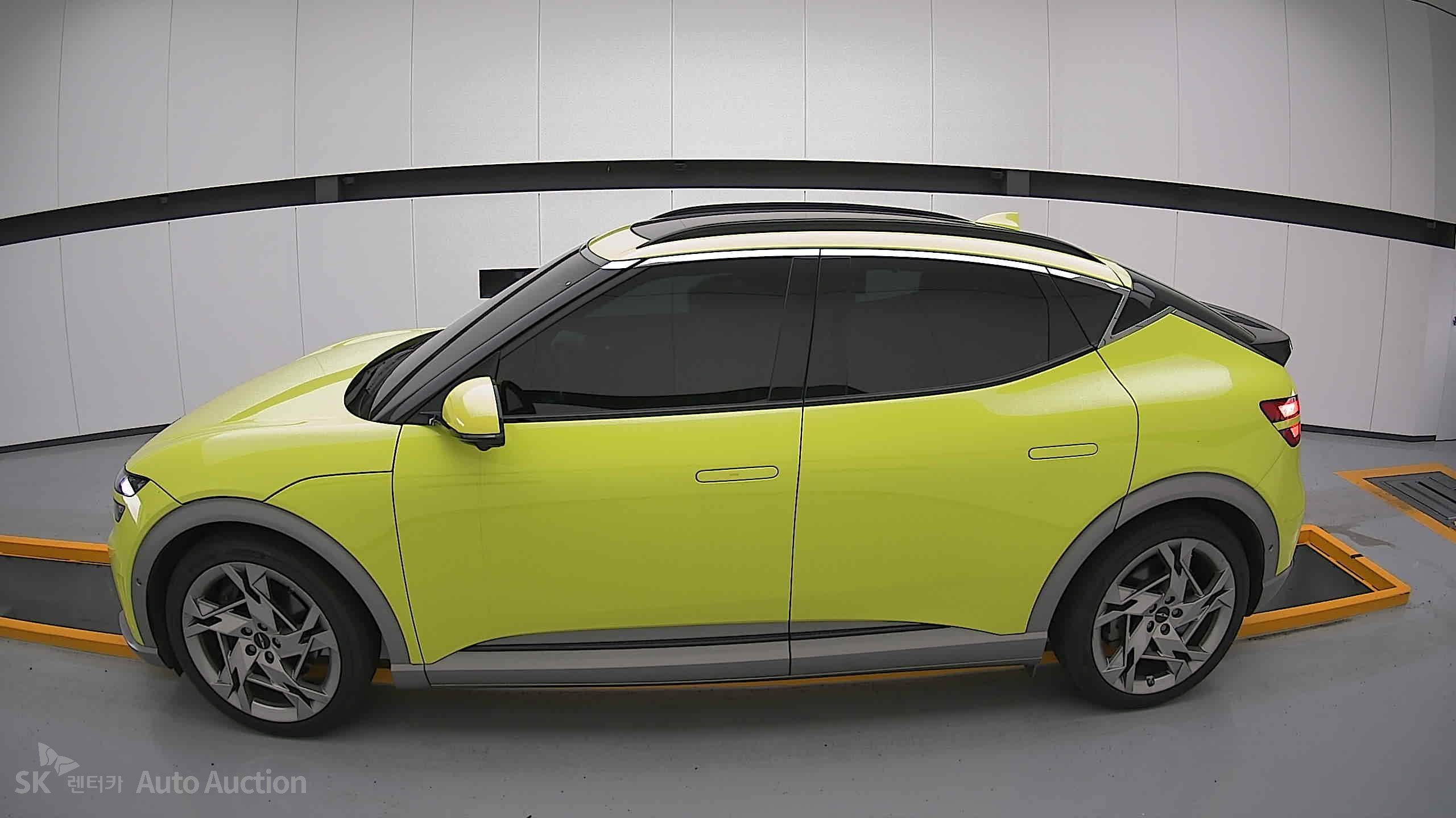 2022 - genesis gv60