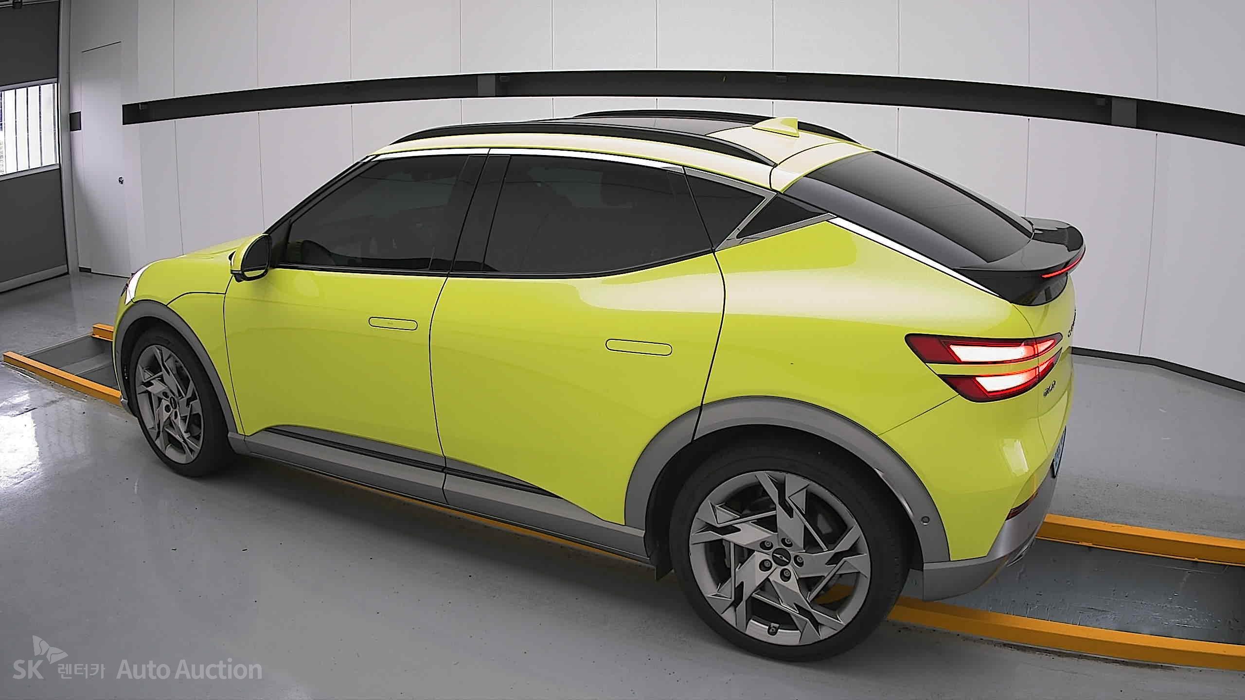 2022 - genesis gv60