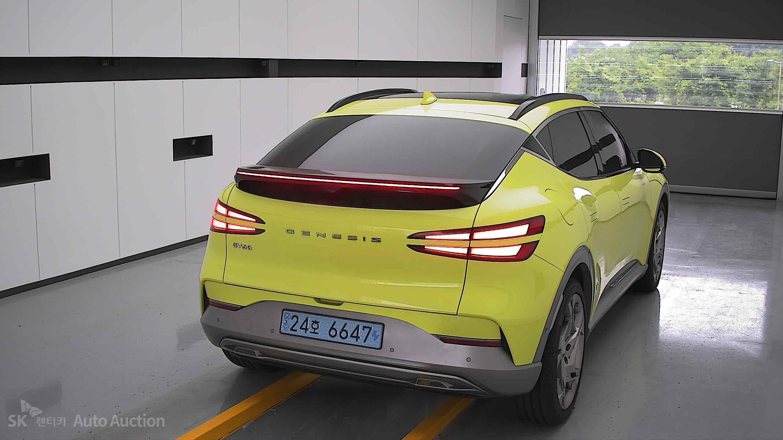 2022 - genesis gv60