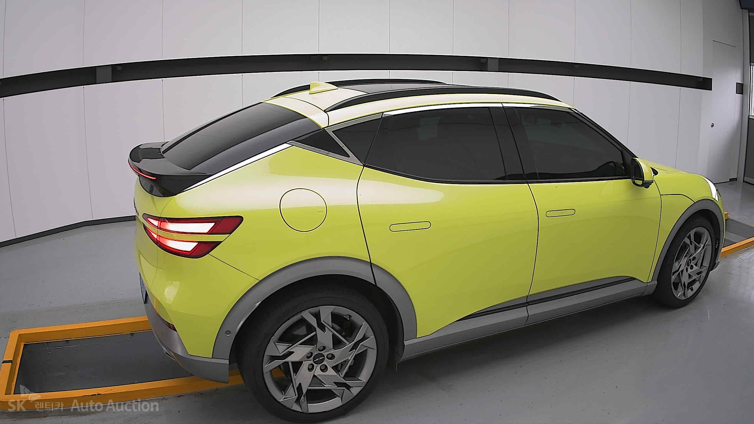 2022 - genesis gv60