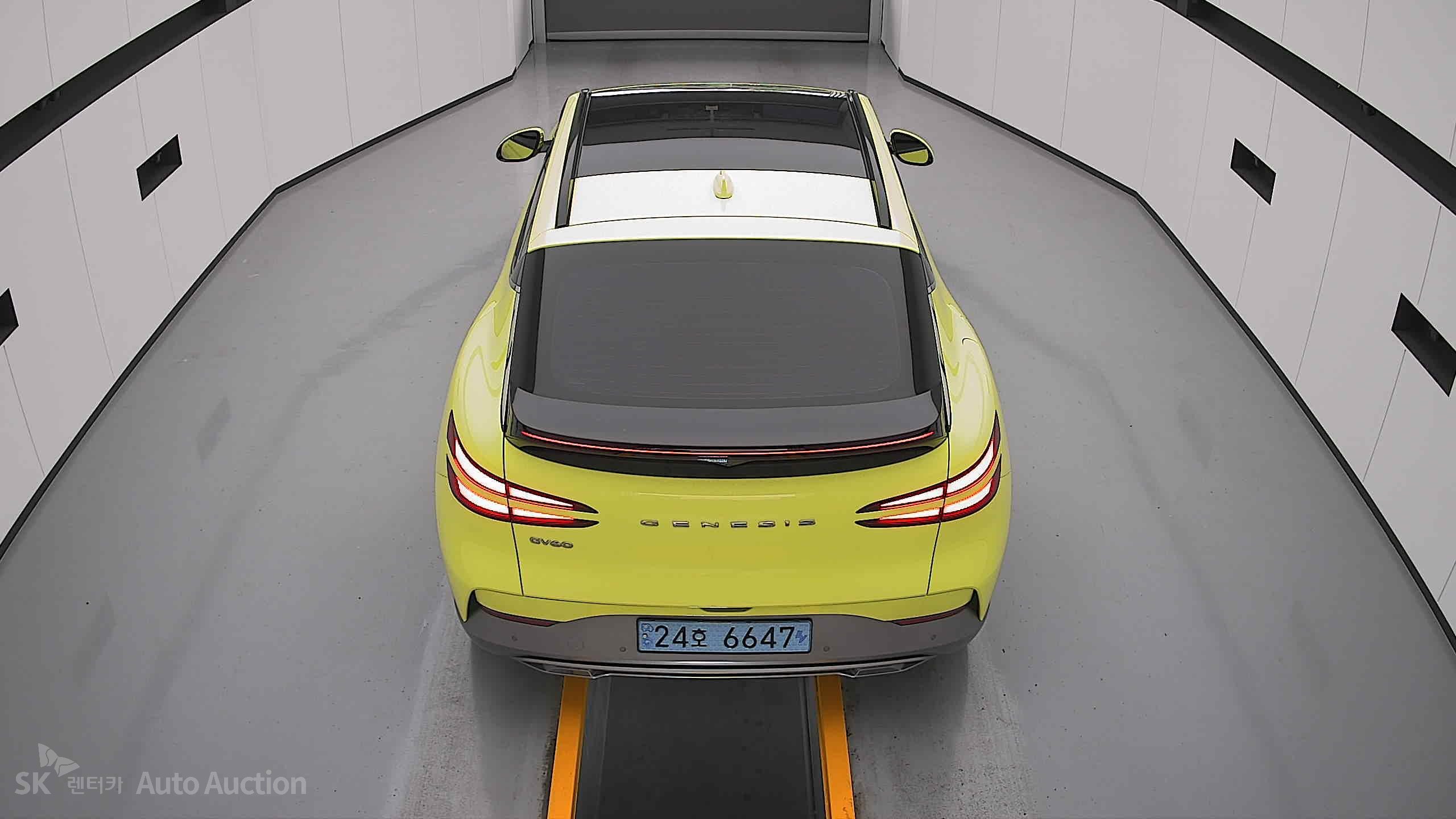 2022 - genesis gv60