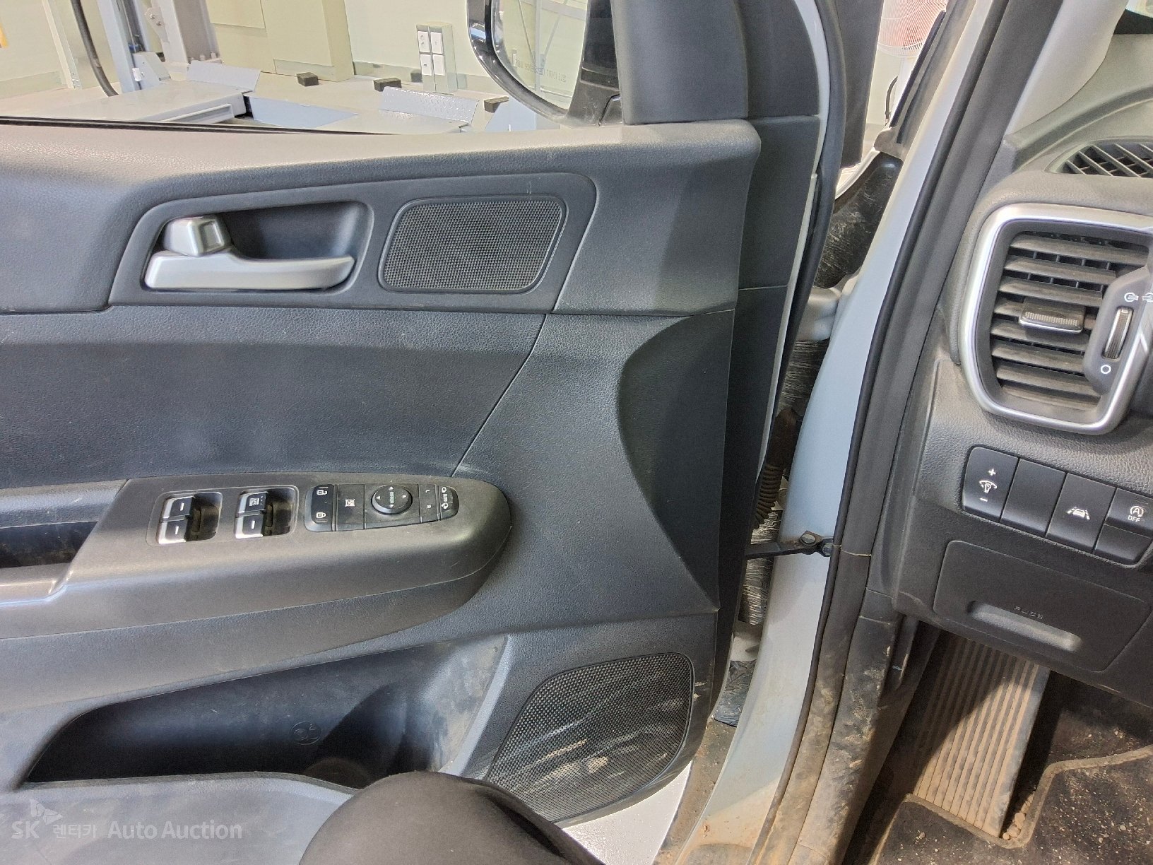 2022 - kia sportage