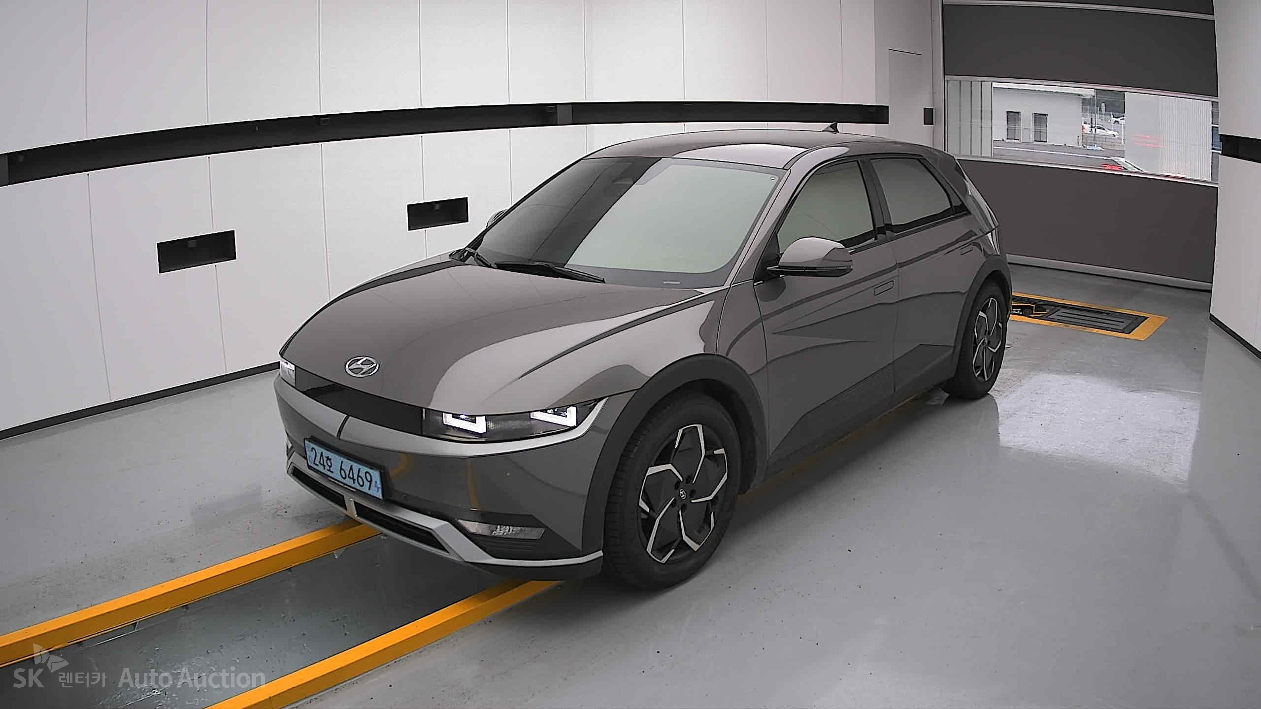 2022 - hyundai ioniq