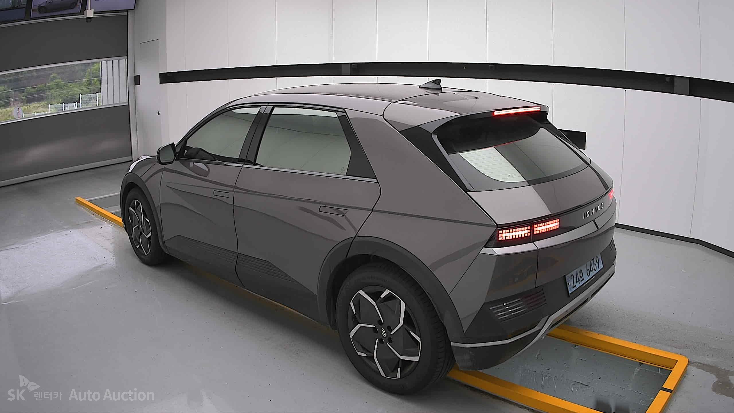 2022 - hyundai ioniq