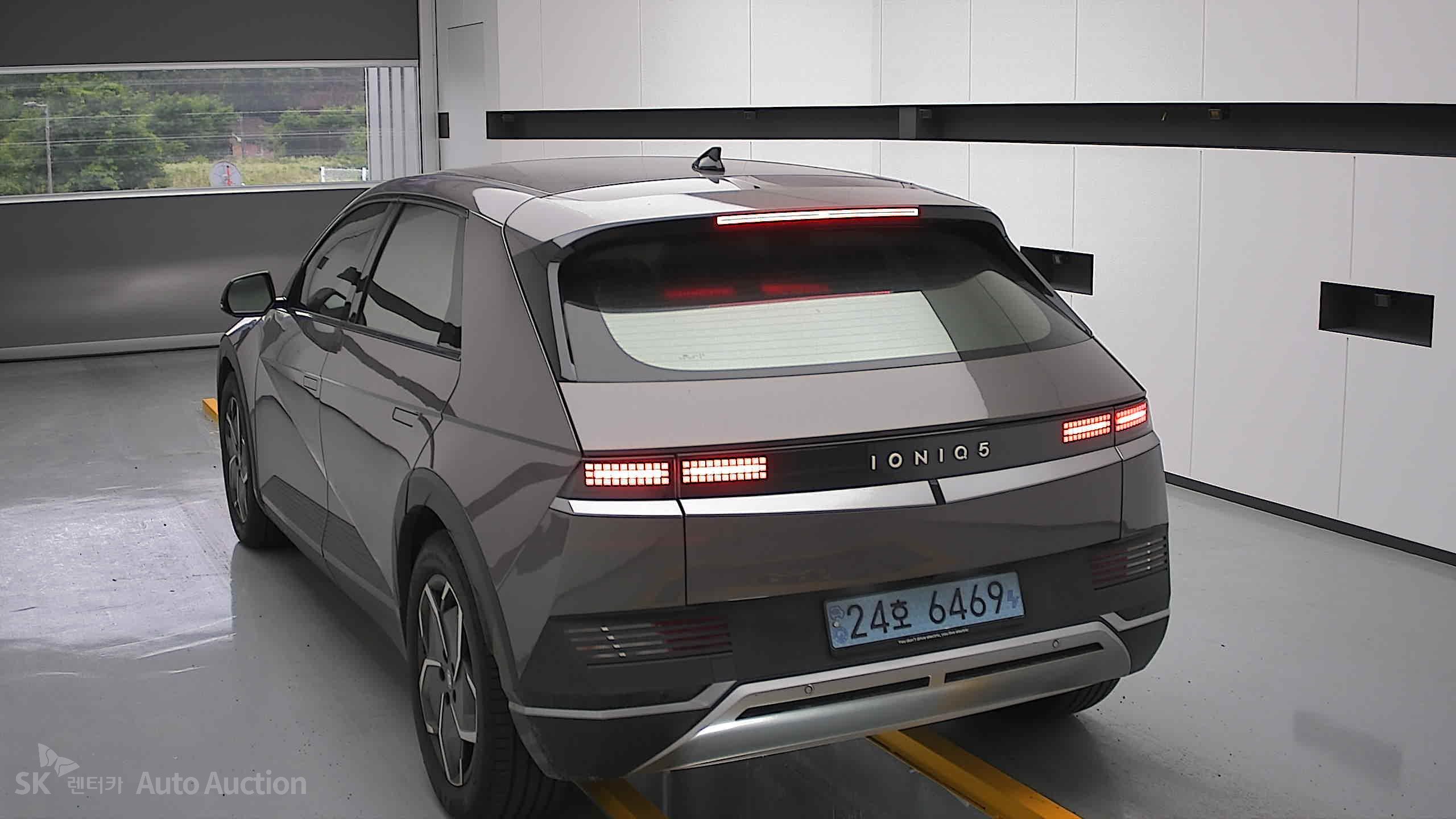 2022 - hyundai ioniq