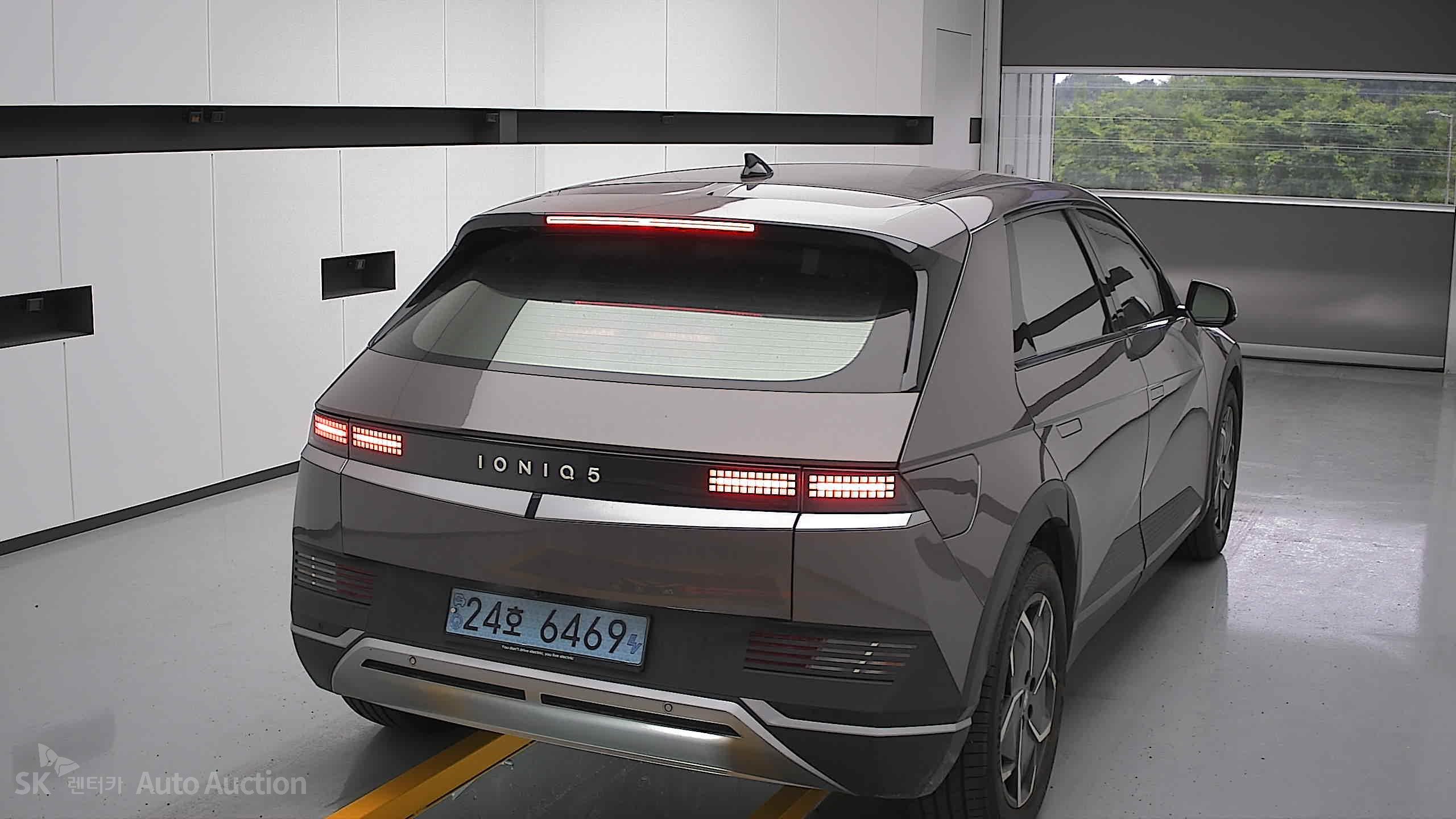 2022 - hyundai ioniq
