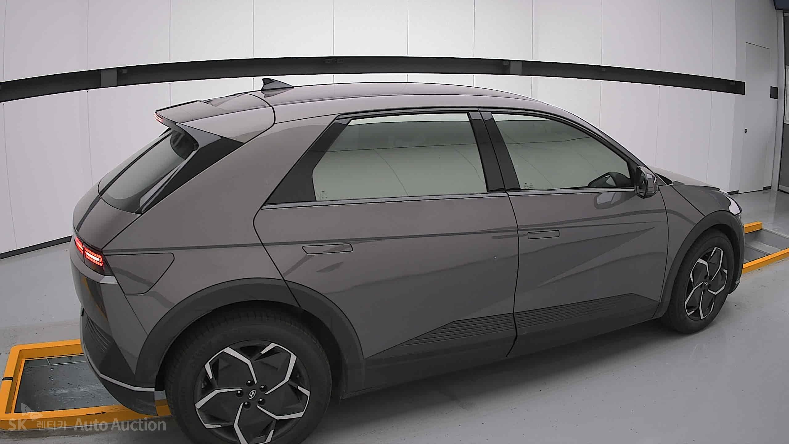 2022 - hyundai ioniq