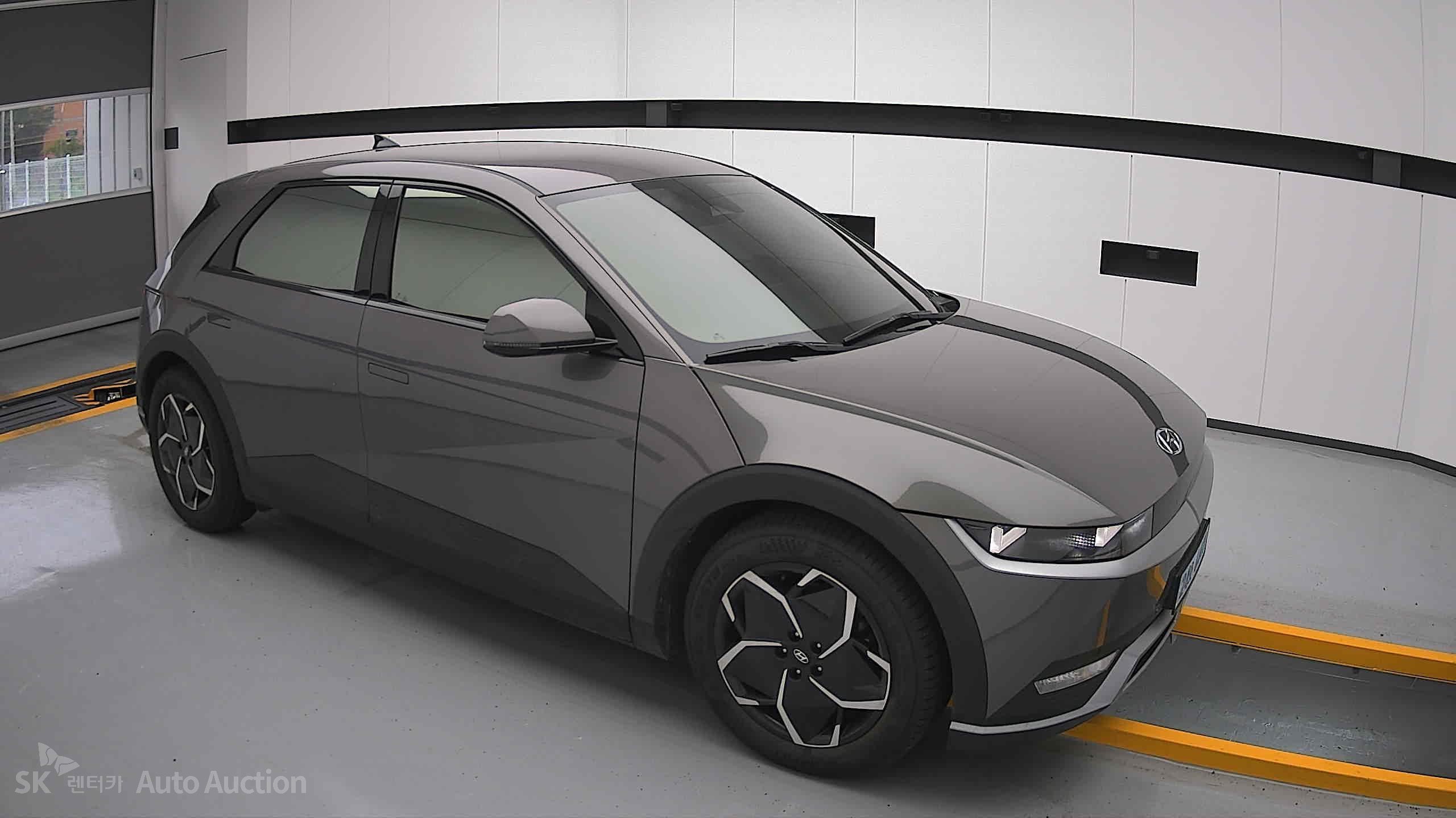 2022 - hyundai ioniq