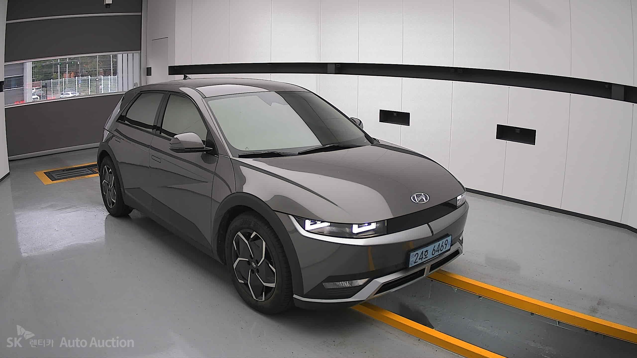 2022 - hyundai ioniq