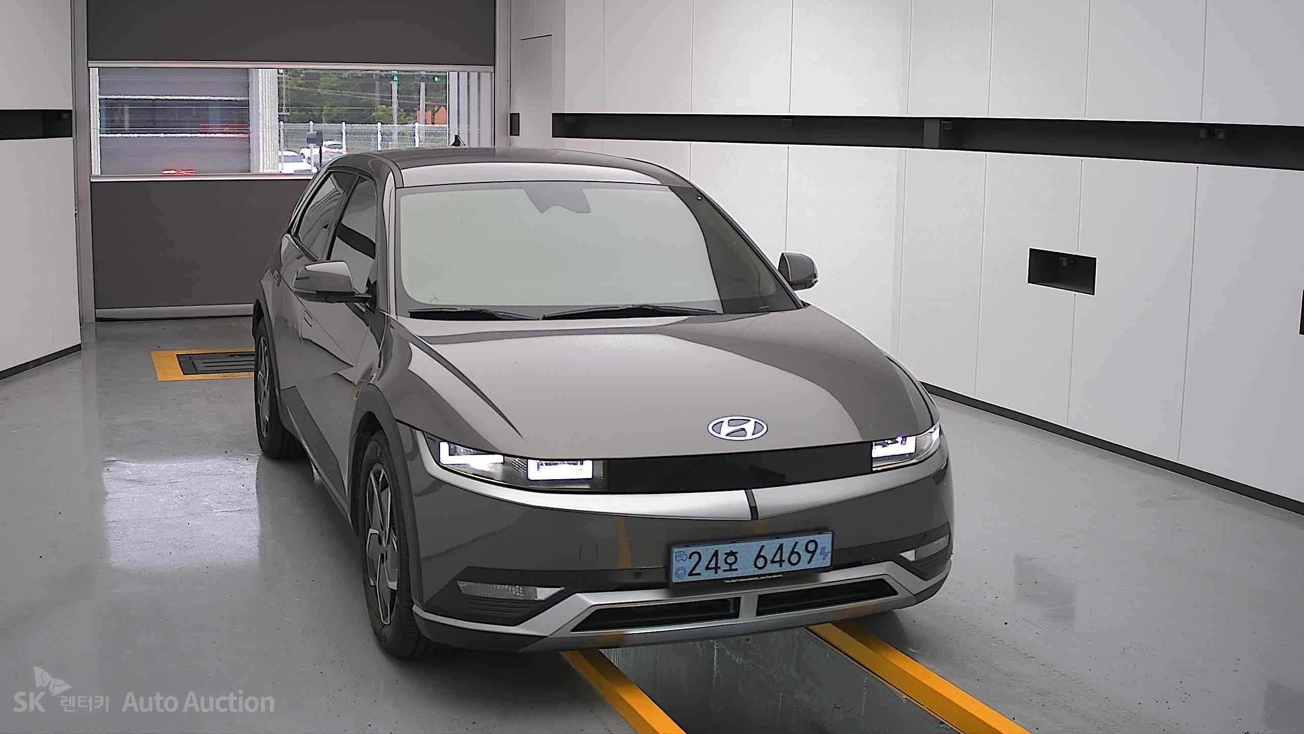 2022 - hyundai ioniq