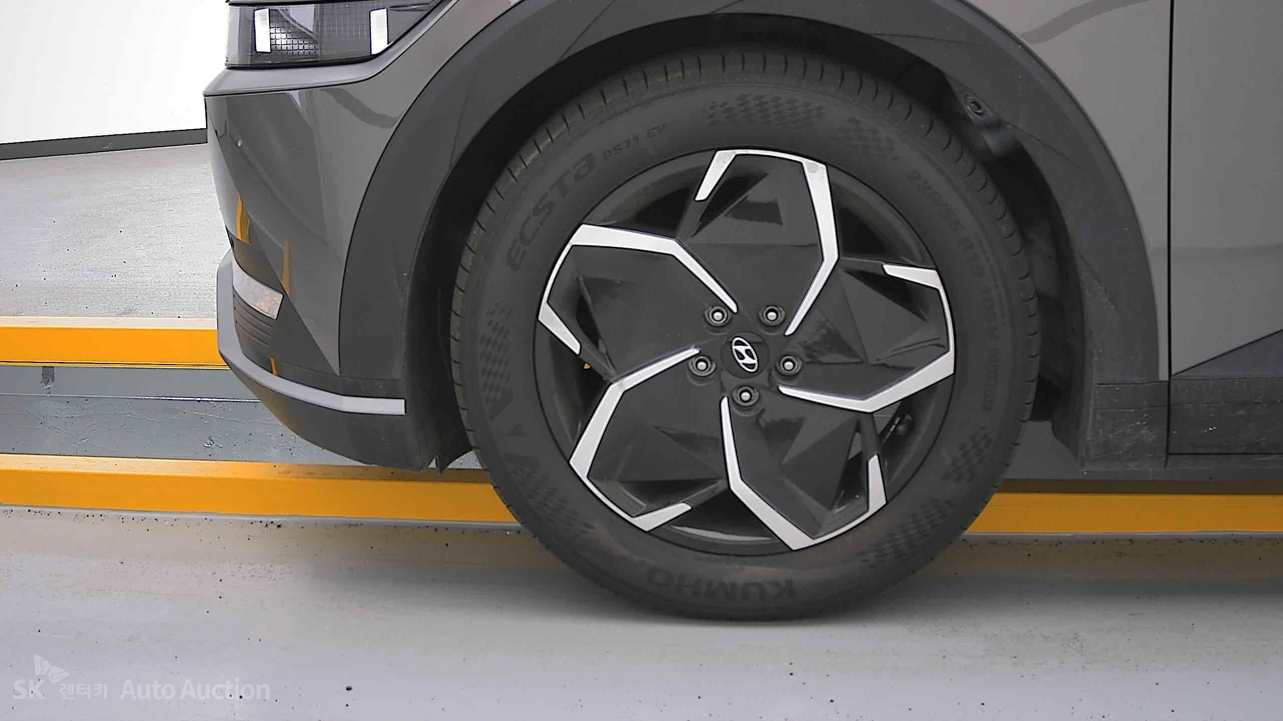 2022 - hyundai ioniq