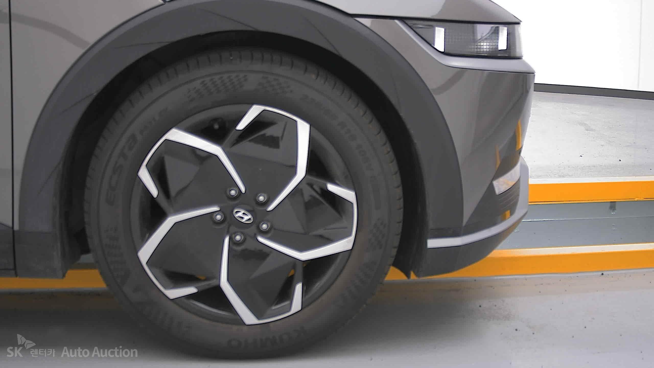 2022 - hyundai ioniq