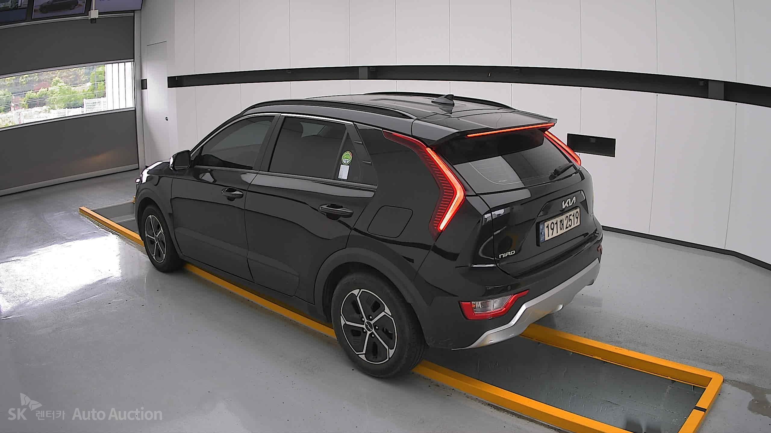 2022 - kia all-new niro