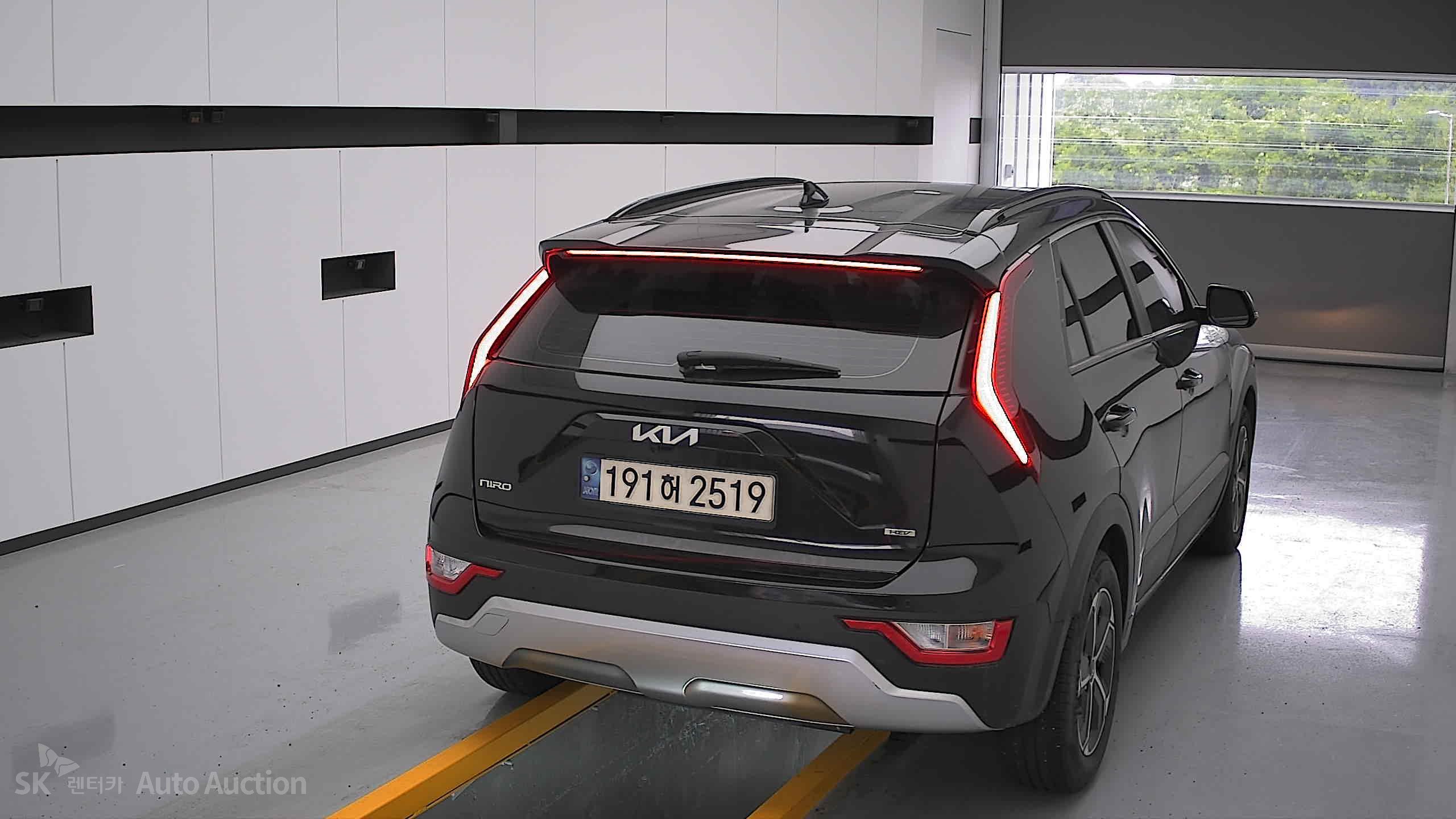 2022 - kia all-new niro