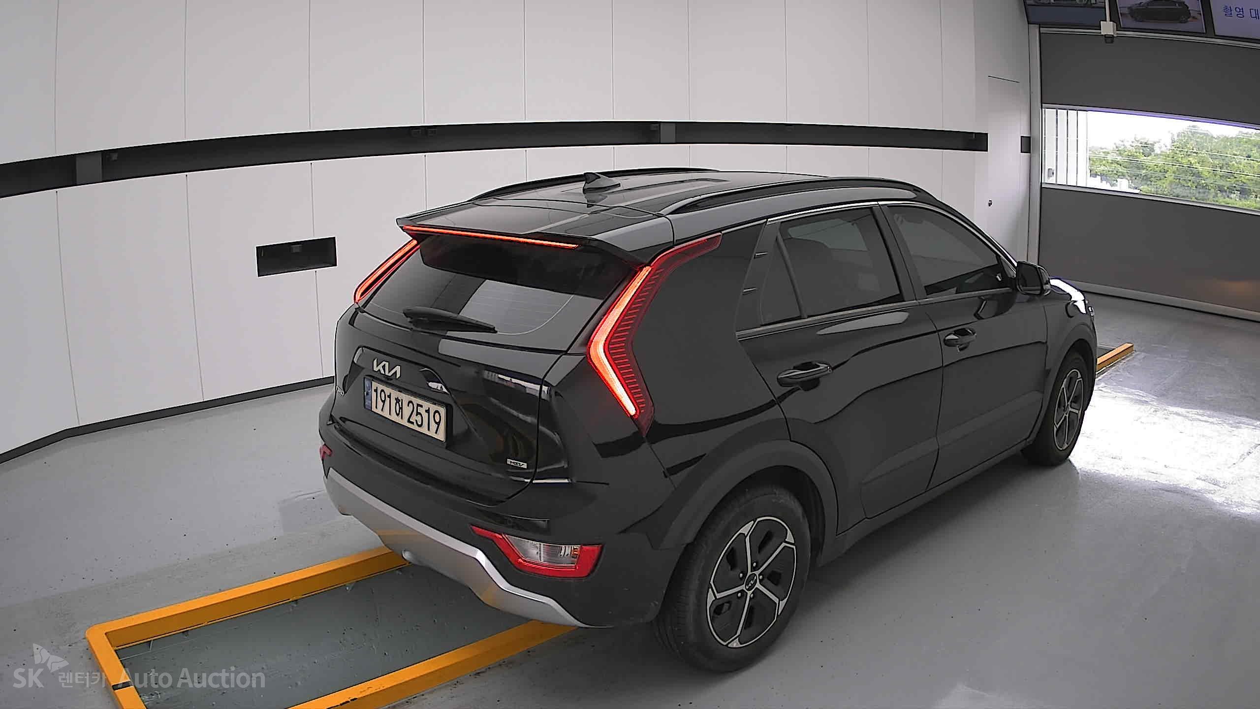 2022 - kia all-new niro