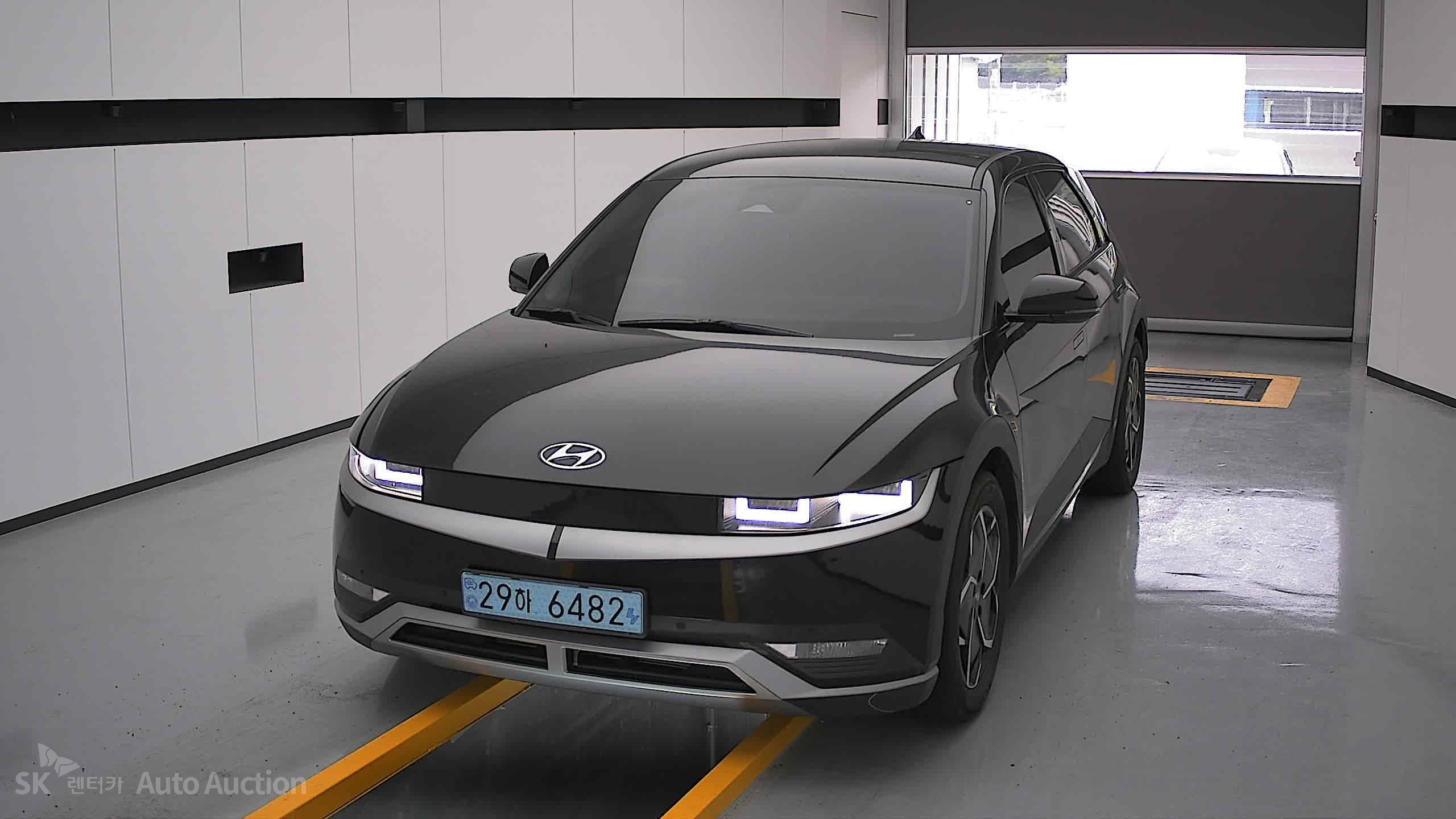 2022 - hyundai ioniq