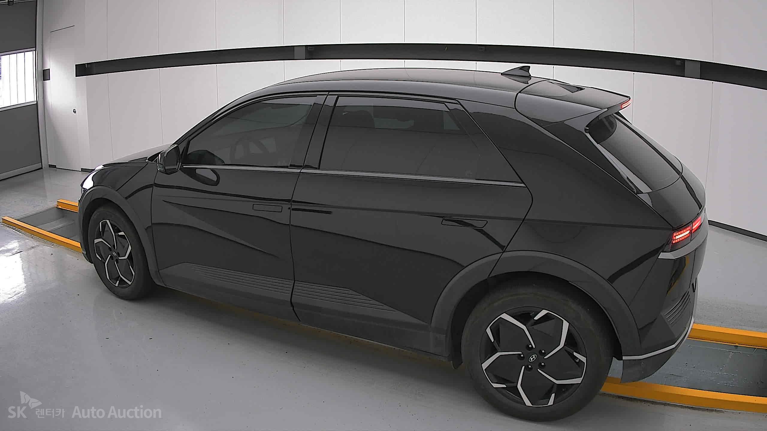 2022 - hyundai ioniq