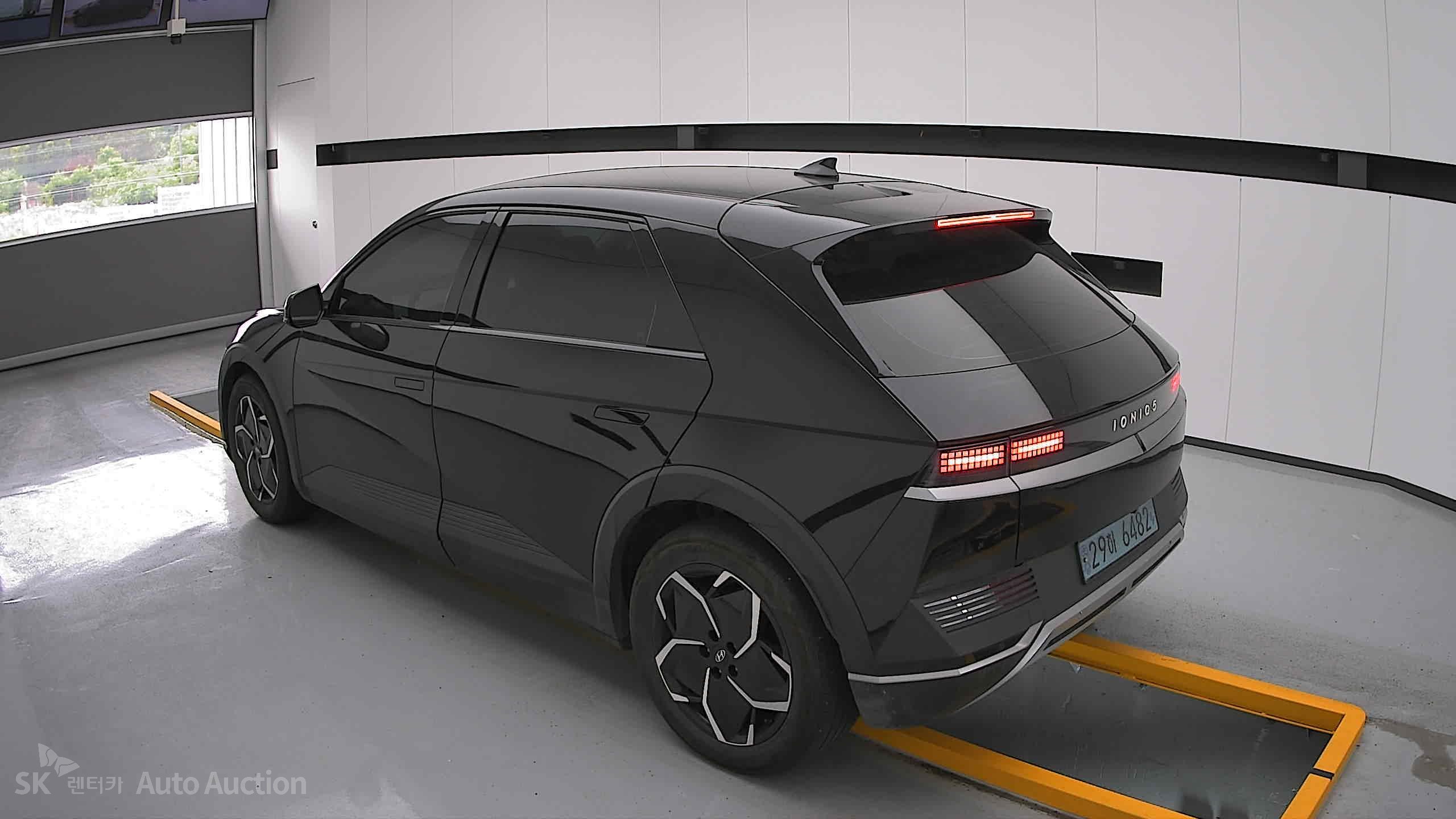 2022 - hyundai ioniq