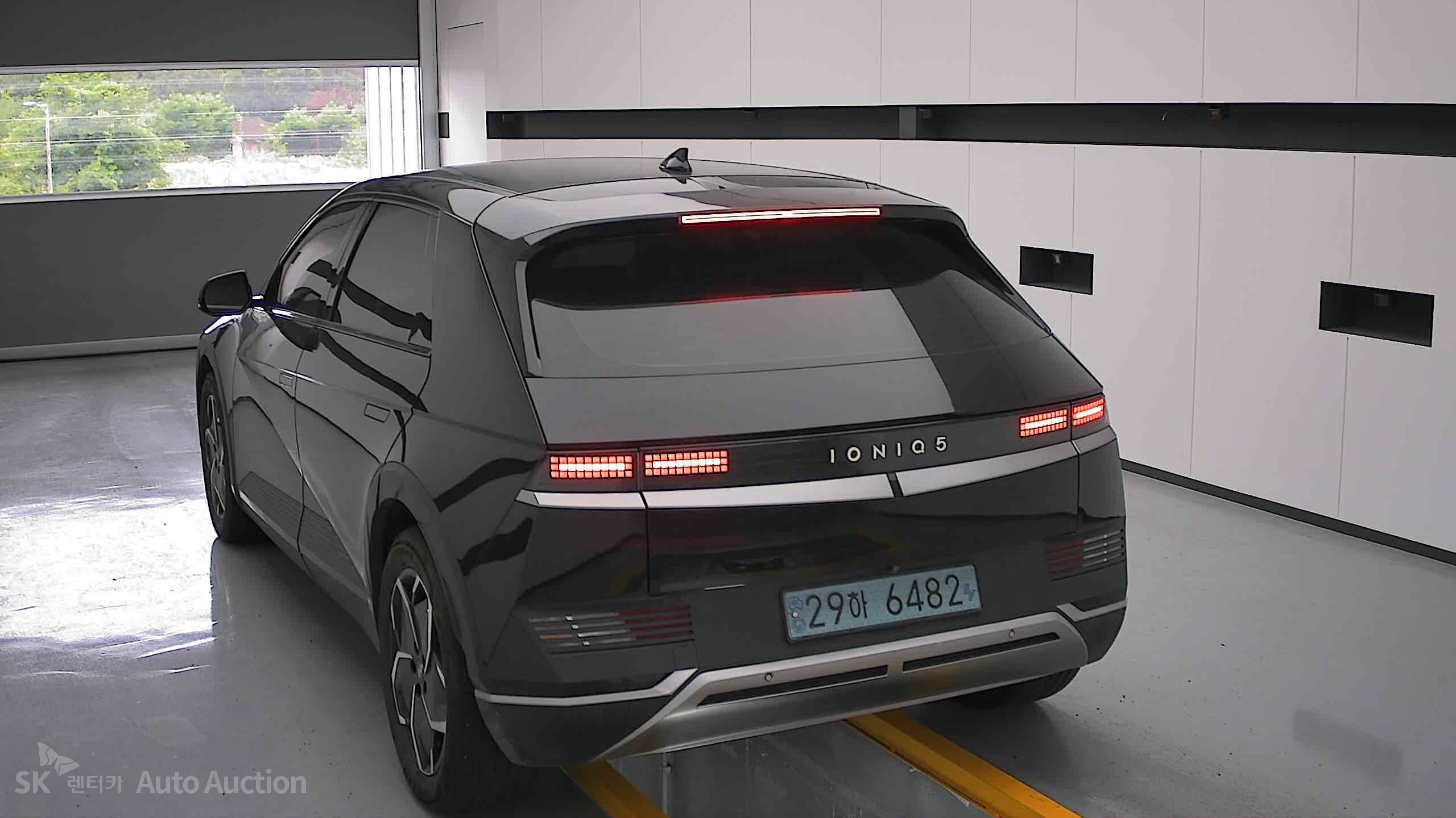 2022 - hyundai ioniq