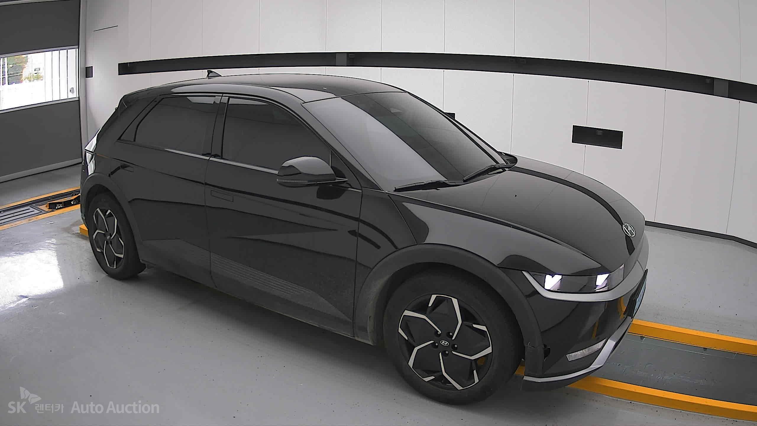 2022 - hyundai ioniq