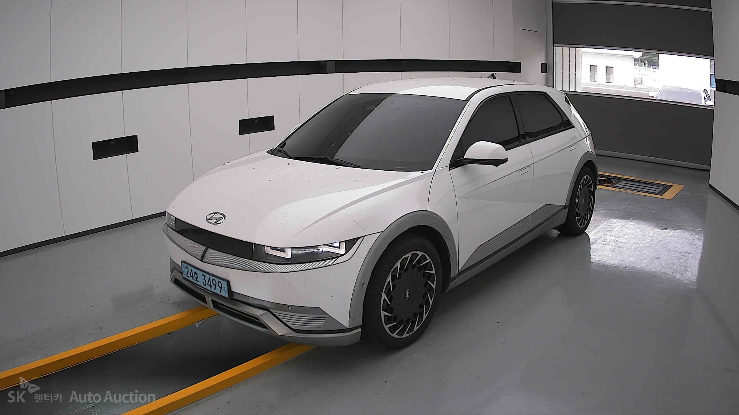 2022 - hyundai ioniq