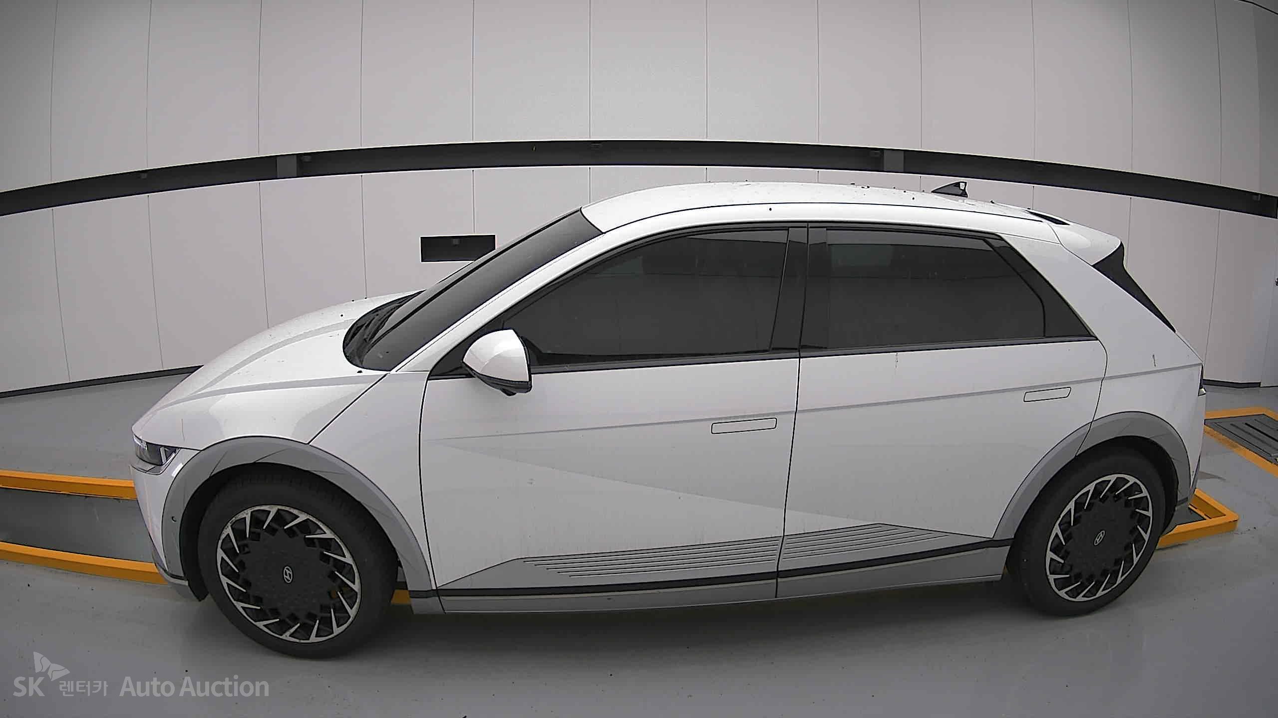 2022 - hyundai ioniq