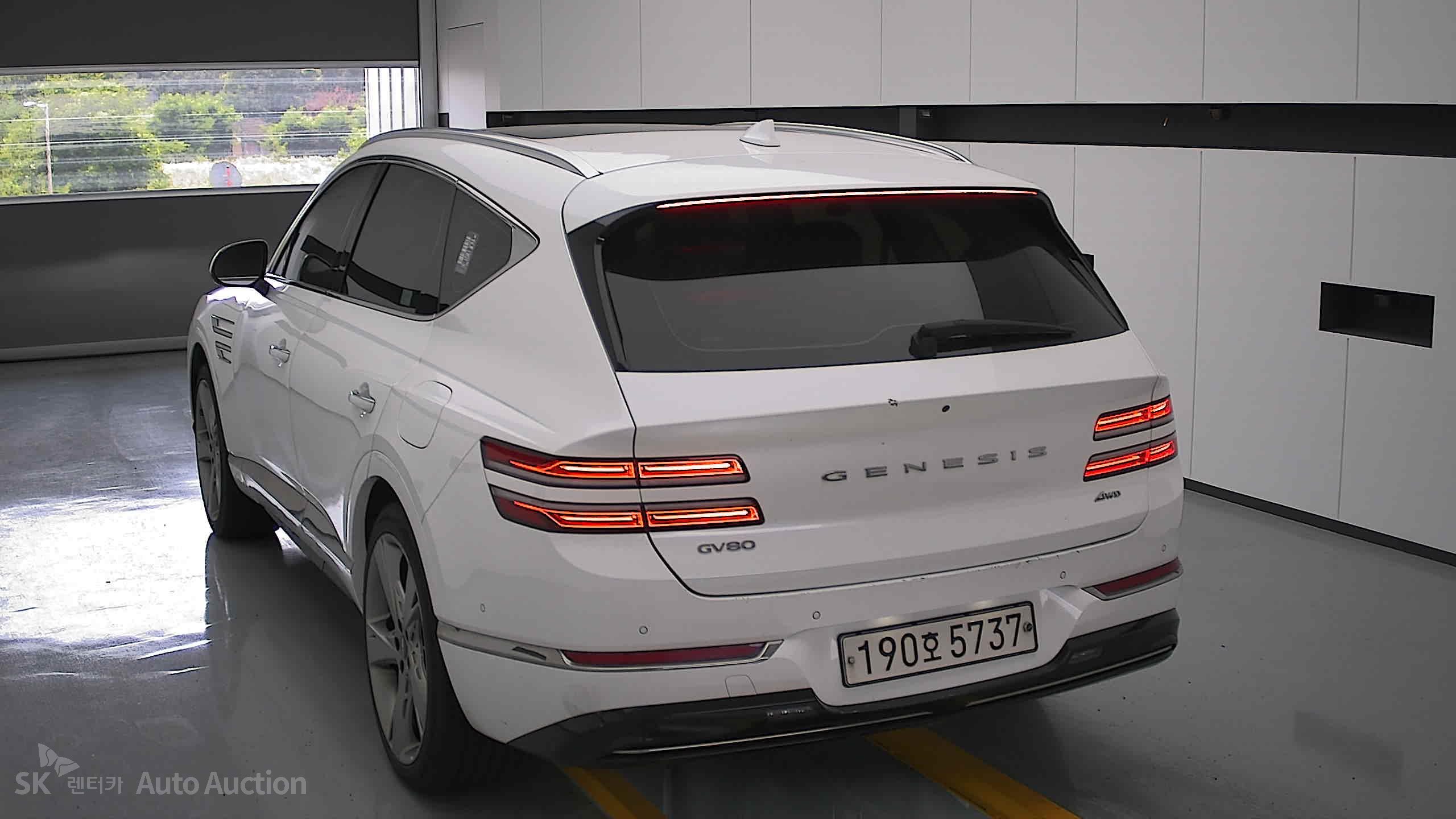 2022 - genesis gv80