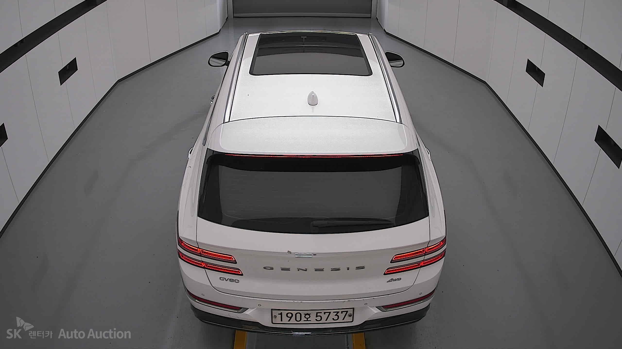 2022 - genesis gv80