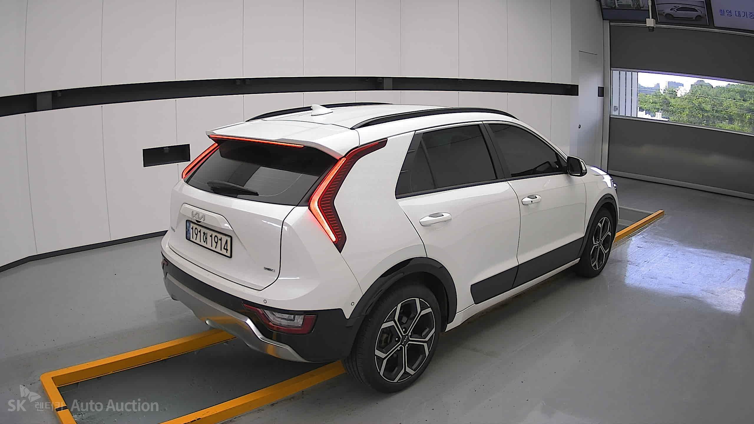 2022 - kia all-new niro