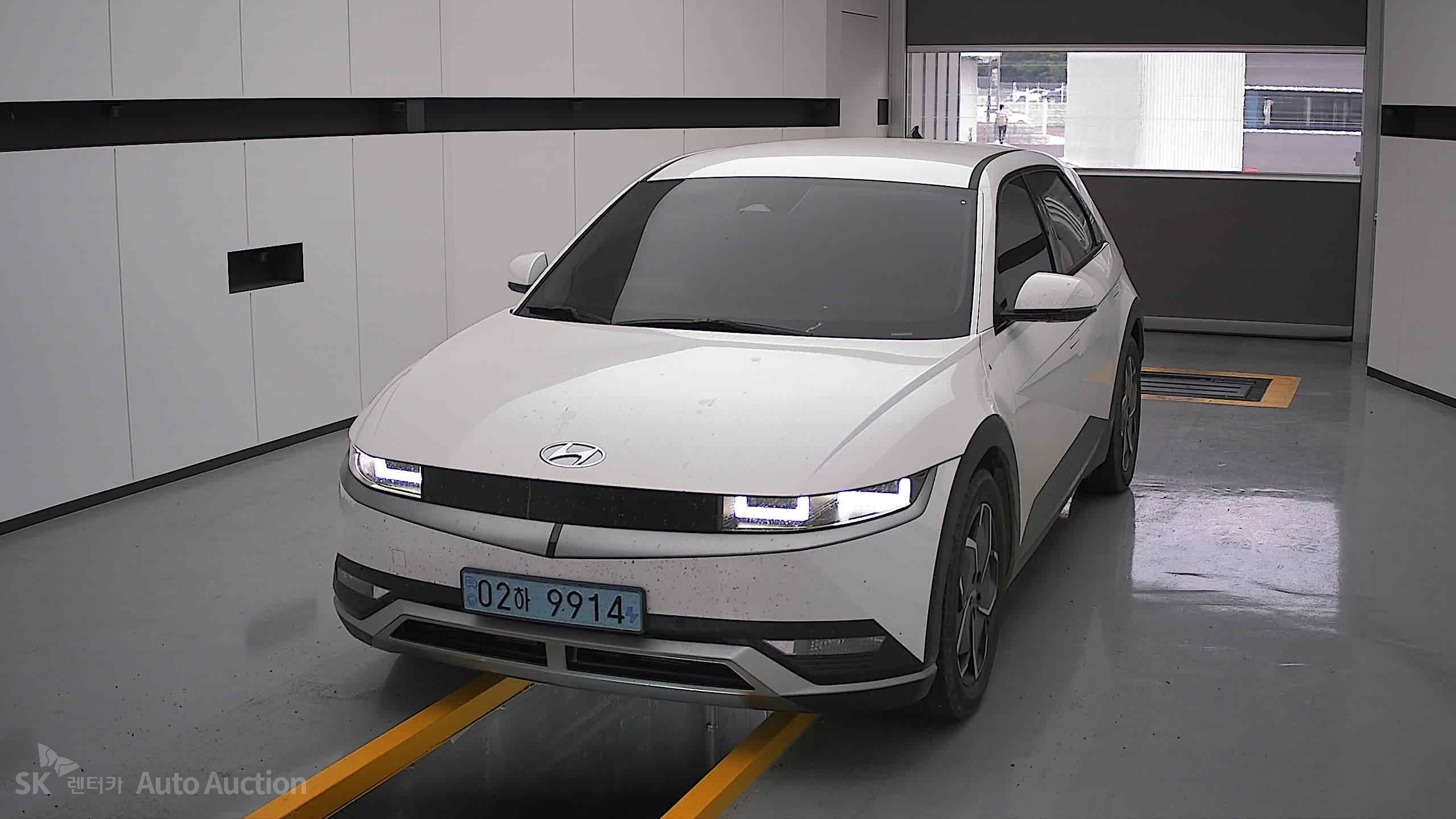 2022 - hyundai ioniq