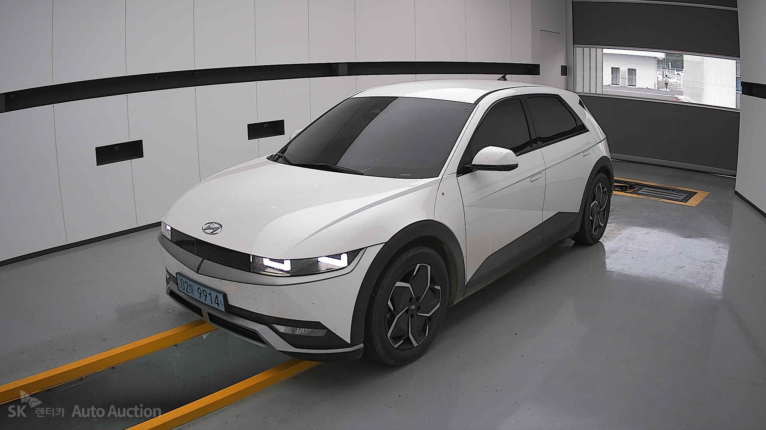 2022 - hyundai ioniq