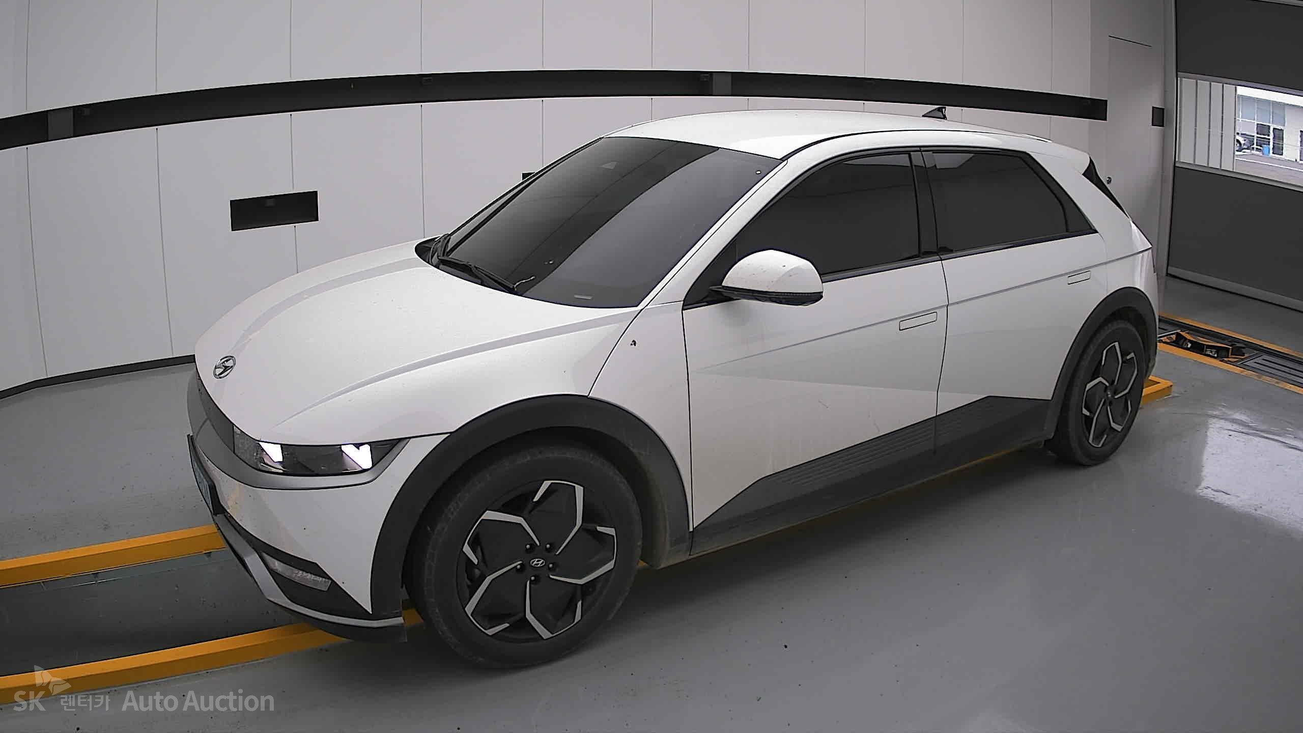 2022 - hyundai ioniq