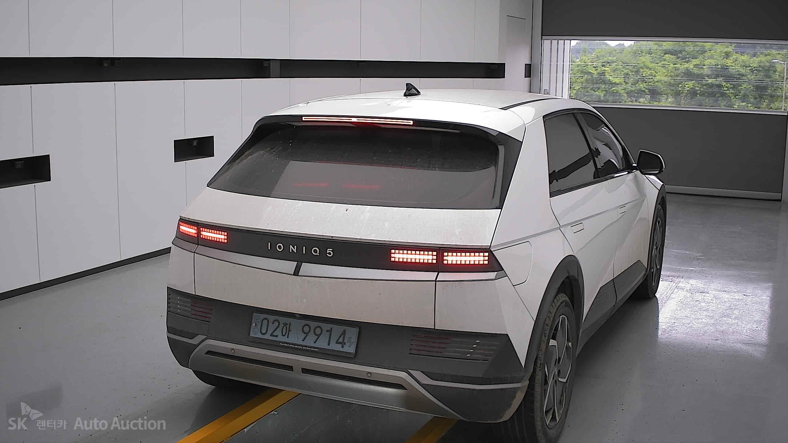 2022 - hyundai ioniq