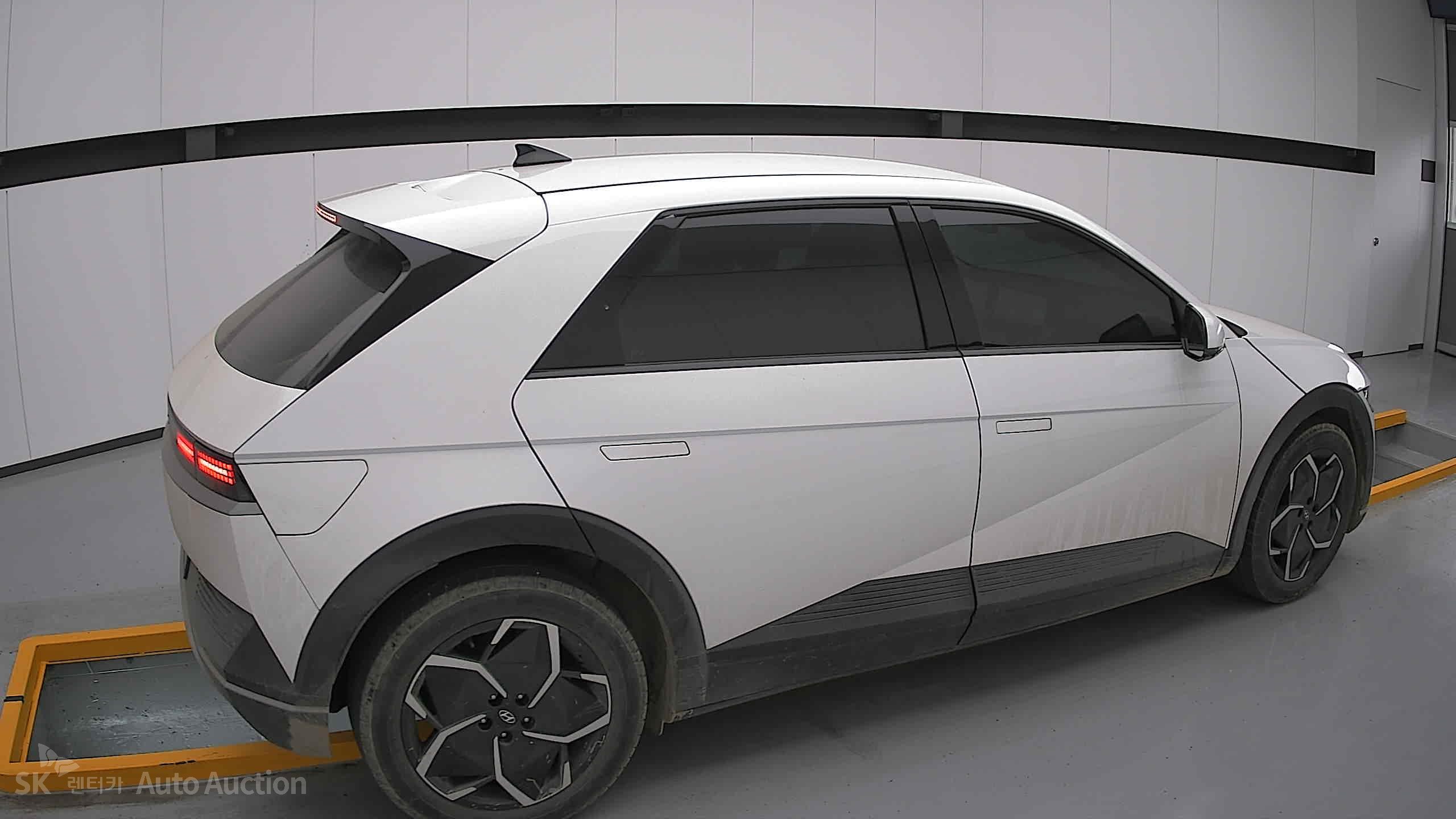 2022 - hyundai ioniq