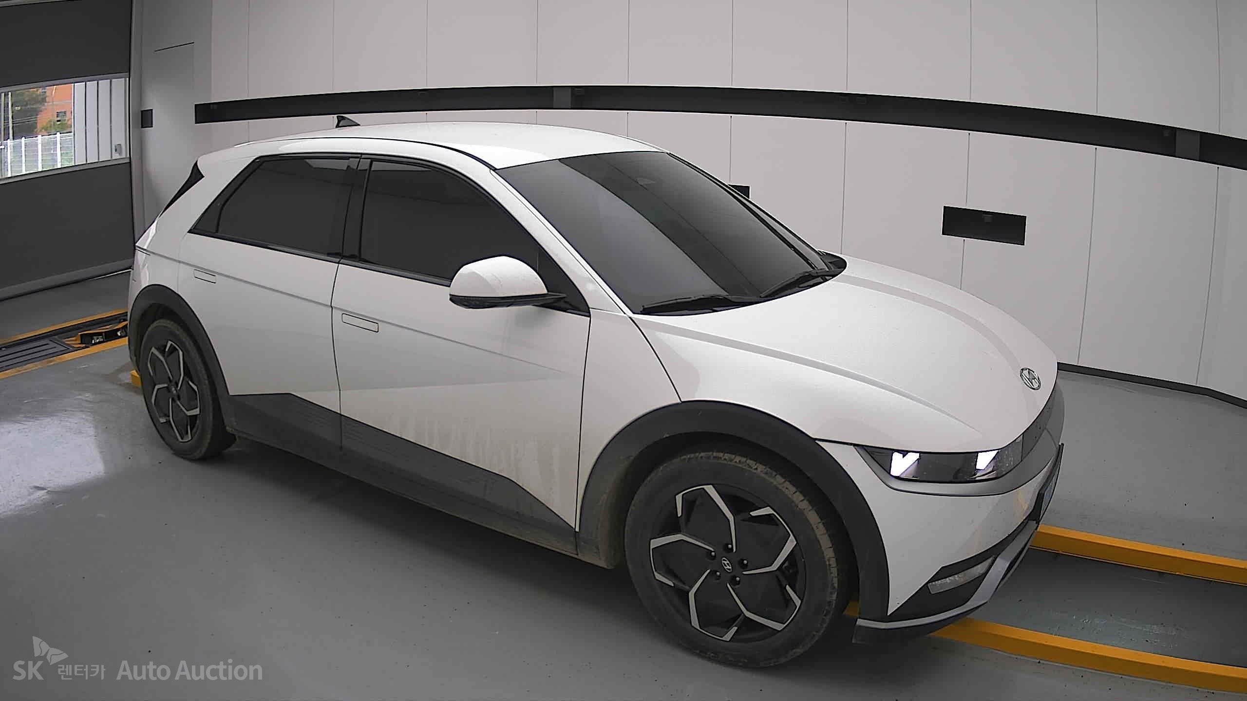 2022 - hyundai ioniq