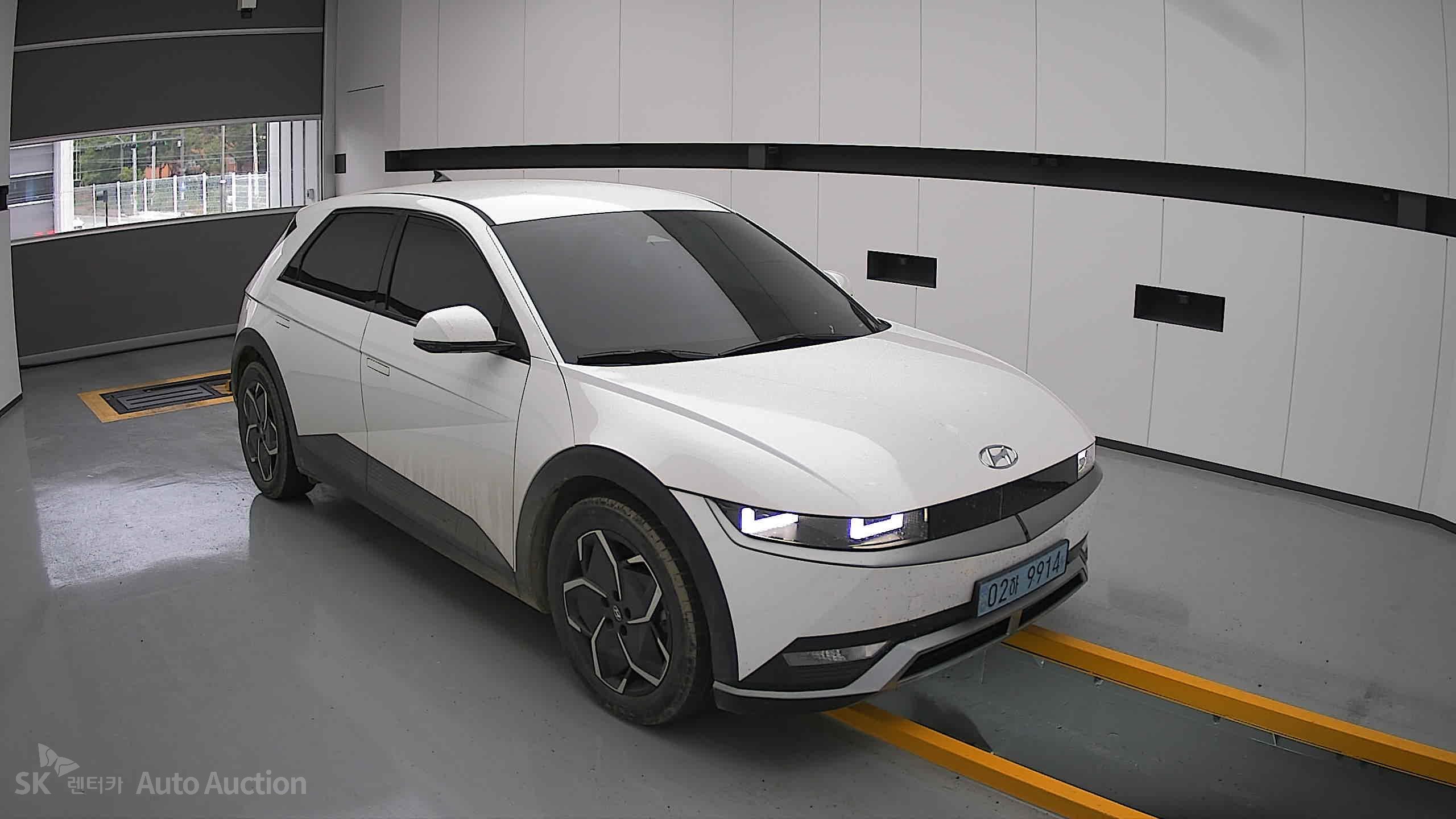 2022 - hyundai ioniq