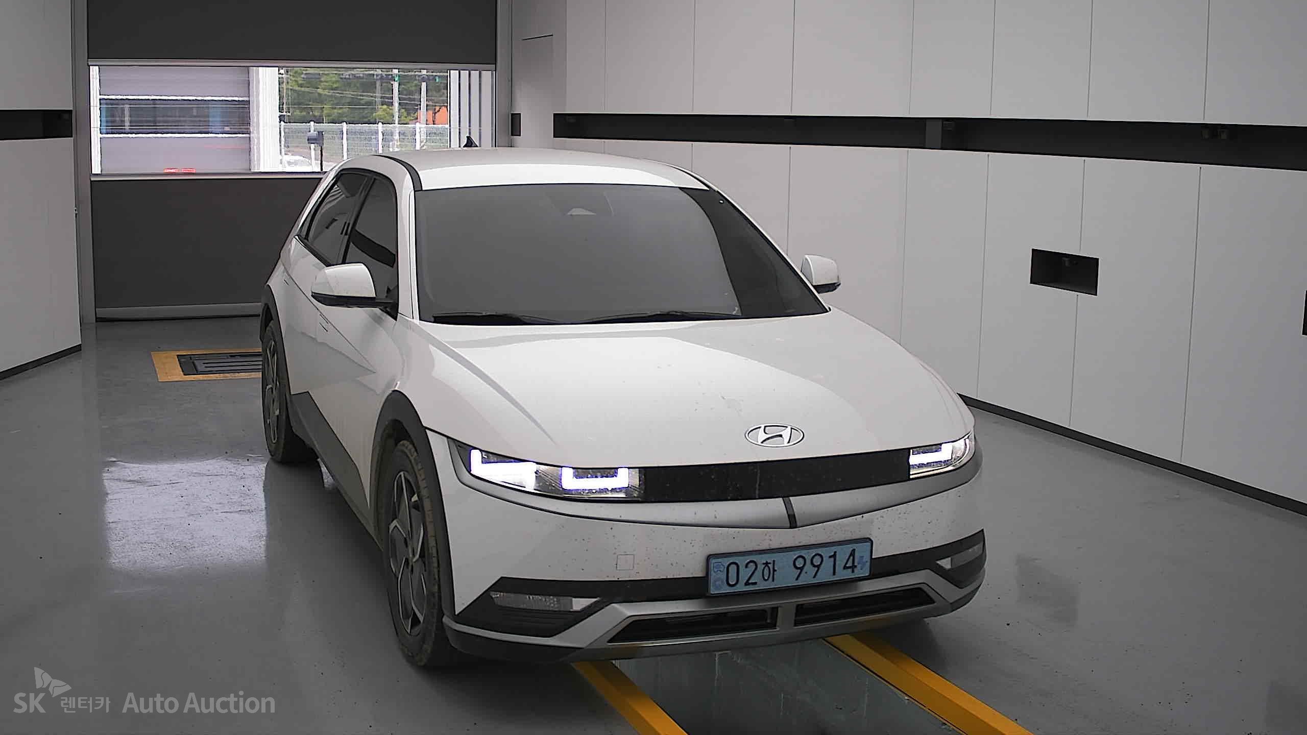 2022 - hyundai ioniq