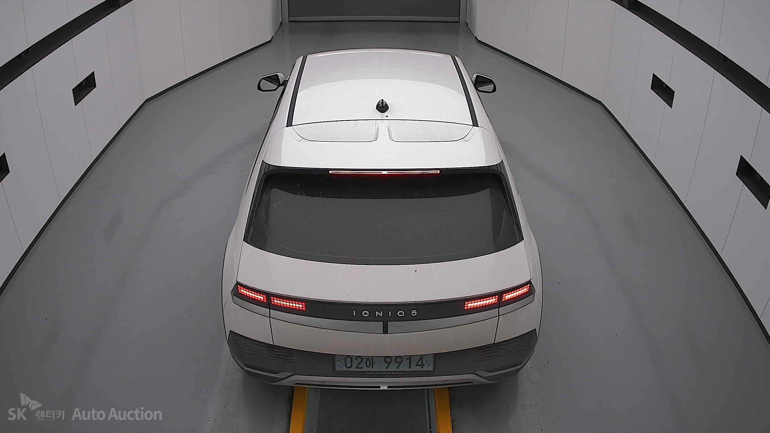 2022 - hyundai ioniq